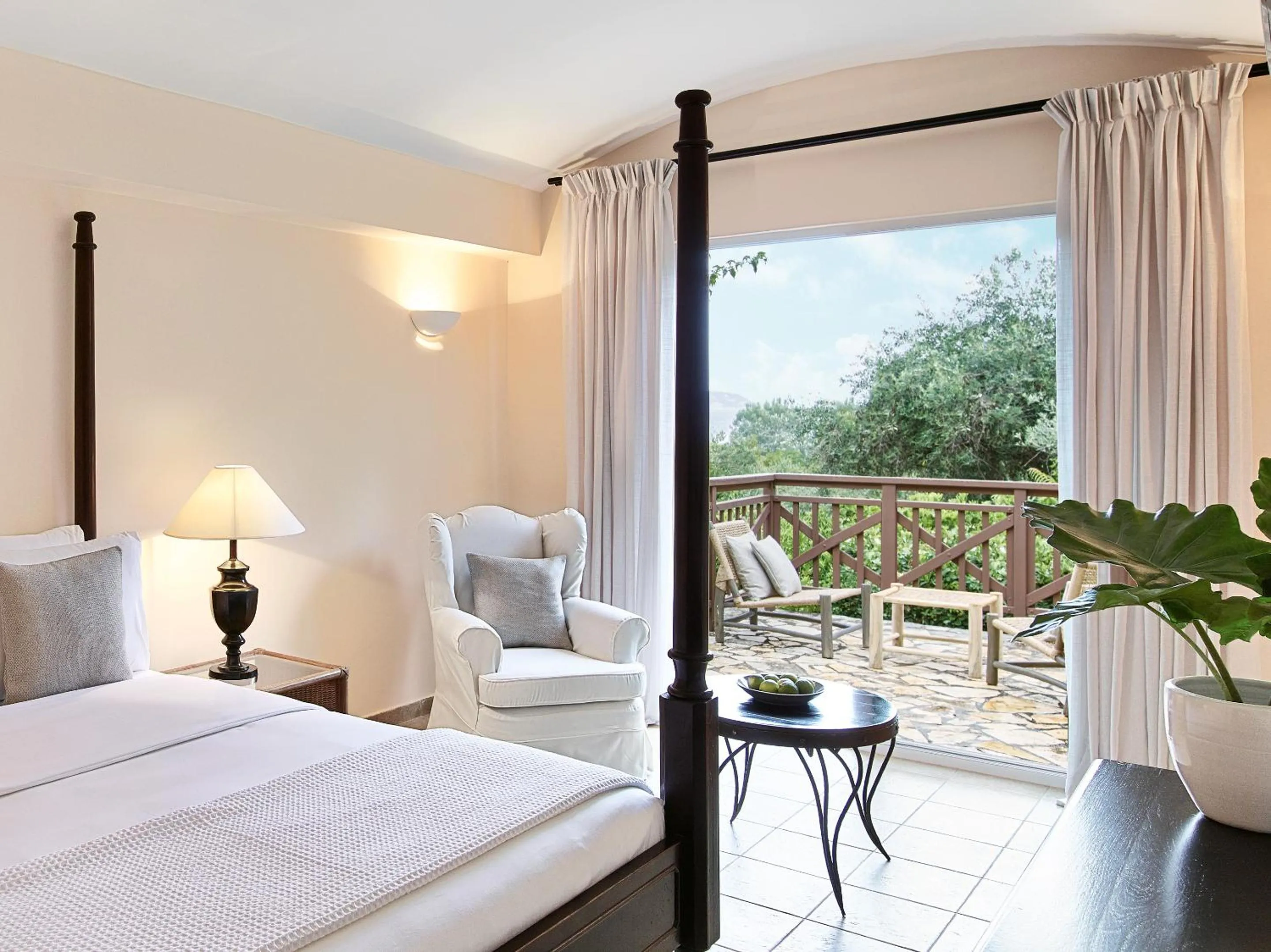 Balcony/Terrace, Bed in Grecotel LUXME Daphnila Bay