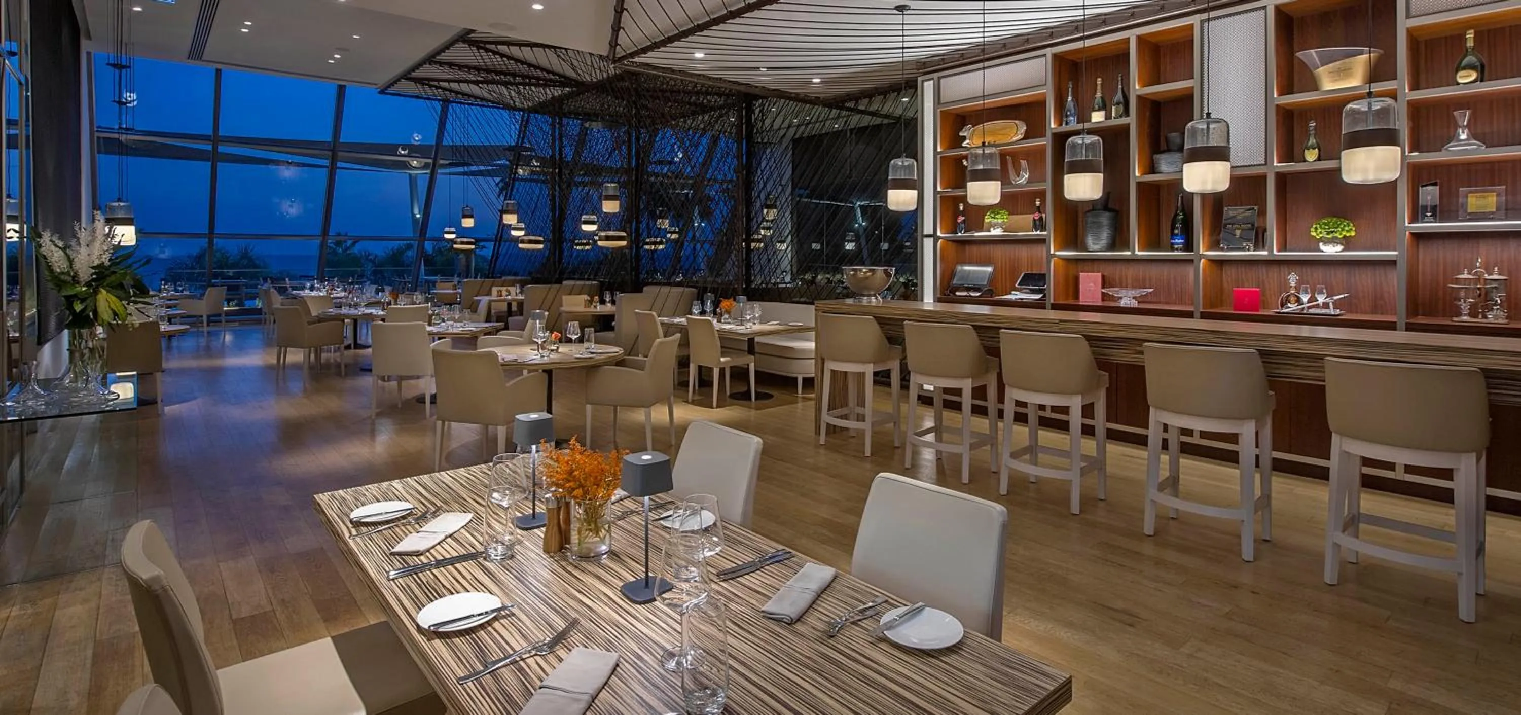 Restaurant/places to eat in Amathus Beach Hotel Limassol