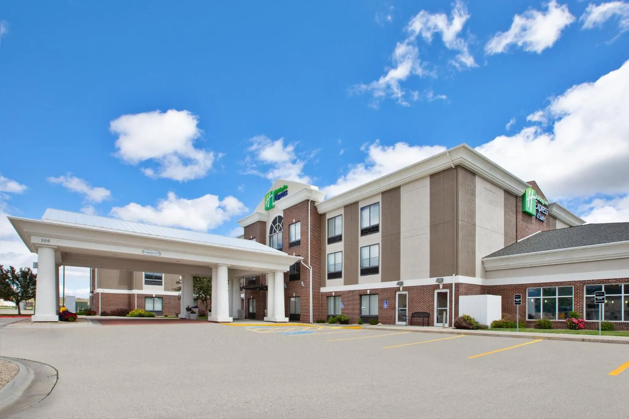 Property building in Holiday Inn Express & Suites Buffalo by IHG