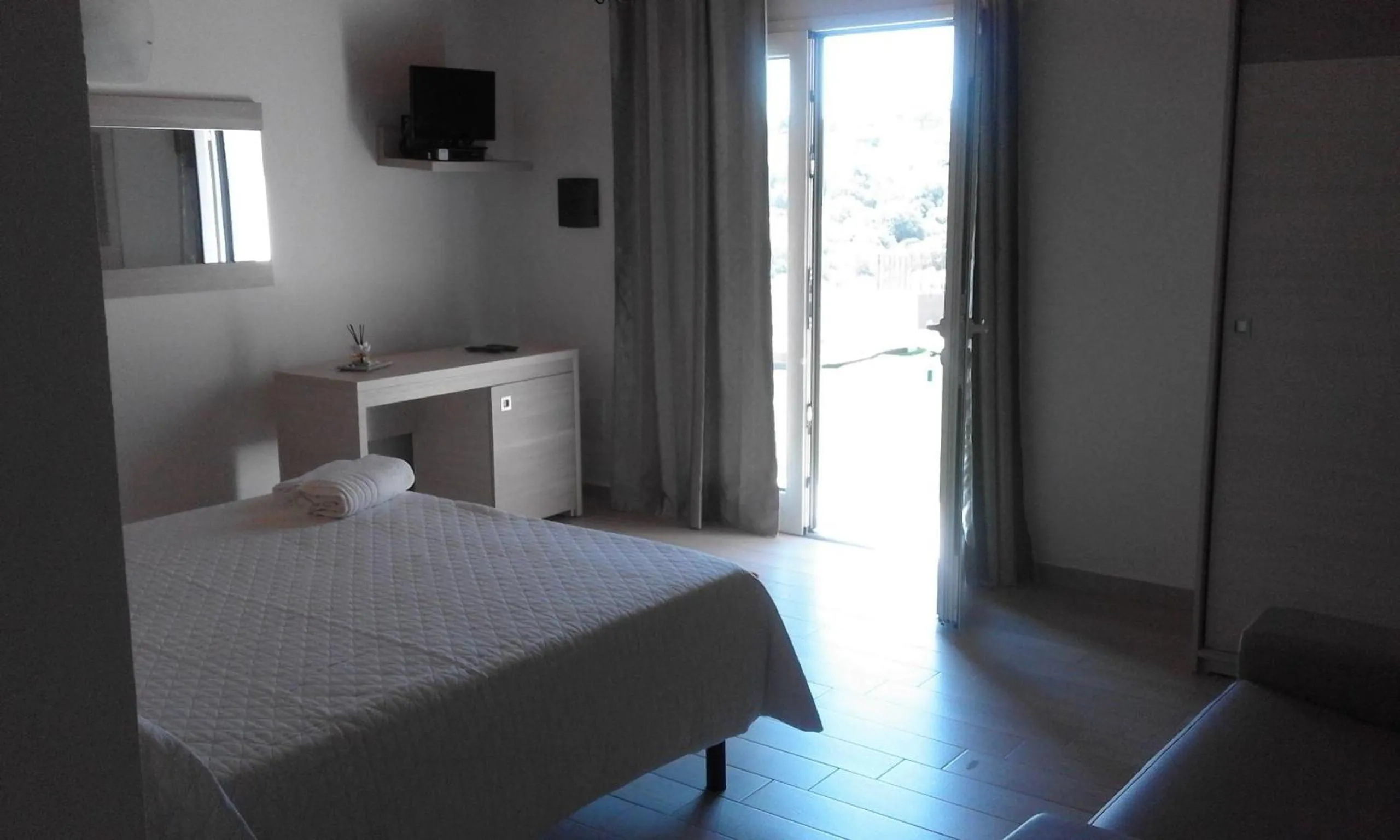 Day, Bed in Sole&Sale