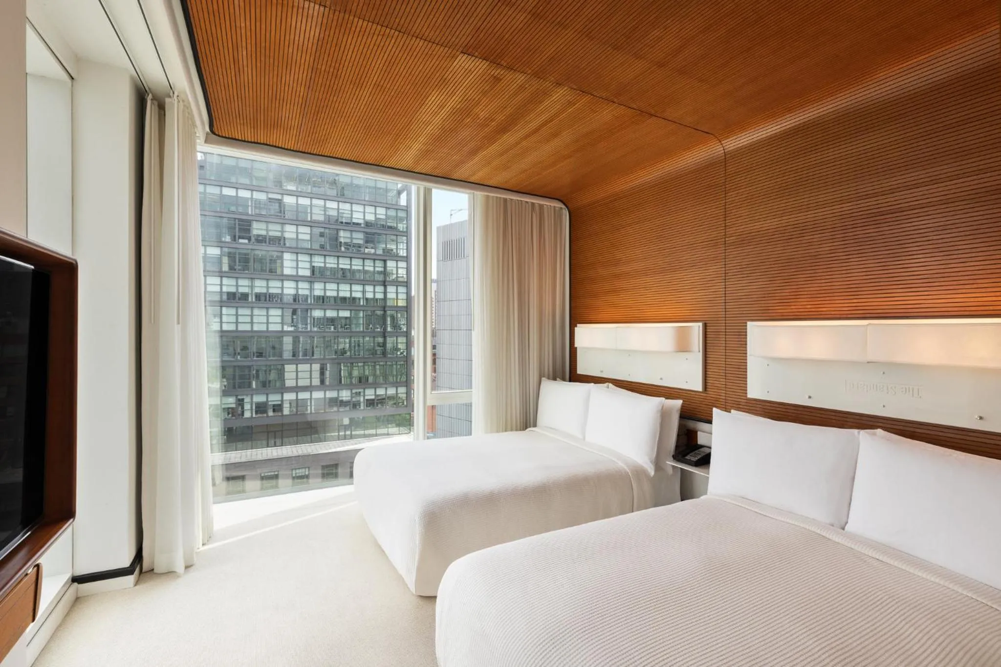 Bed in The Standard, High Line New York