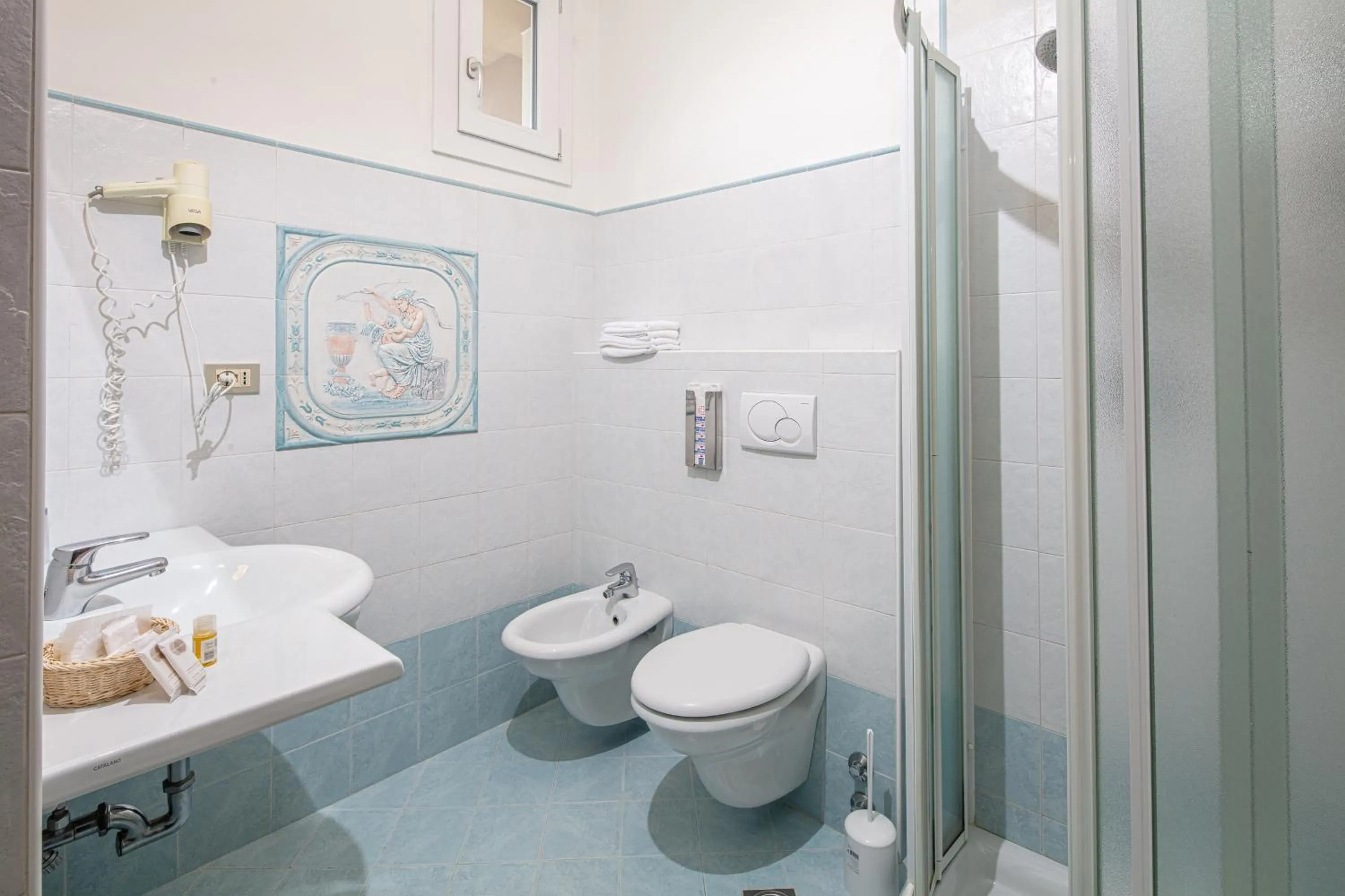 Bathroom in Hotel Alexander