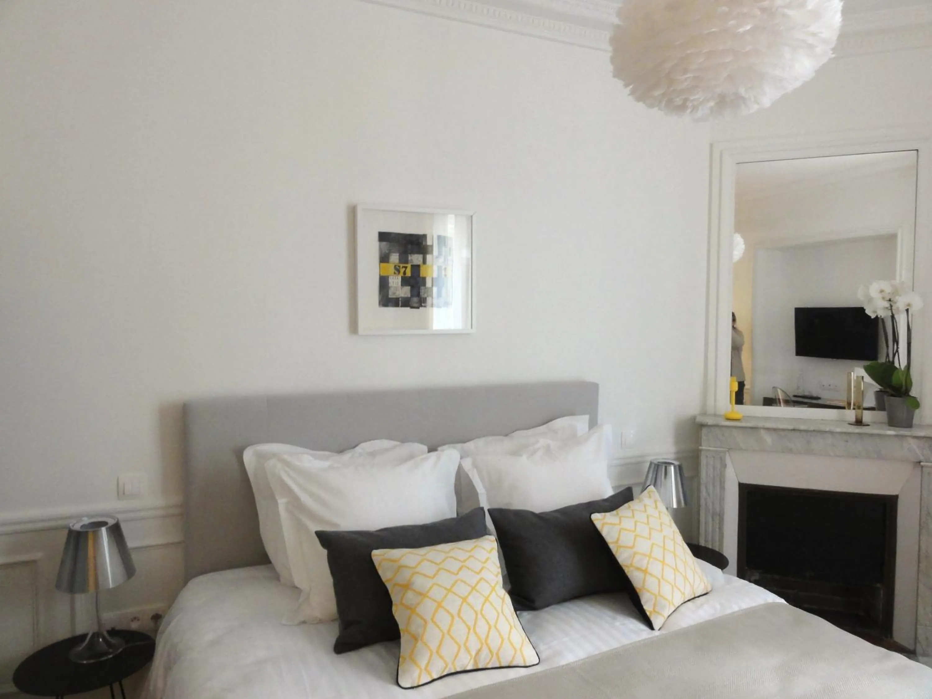 Bedroom, Bed in Relais12bis Bed & Breakfast By Eiffel Tower