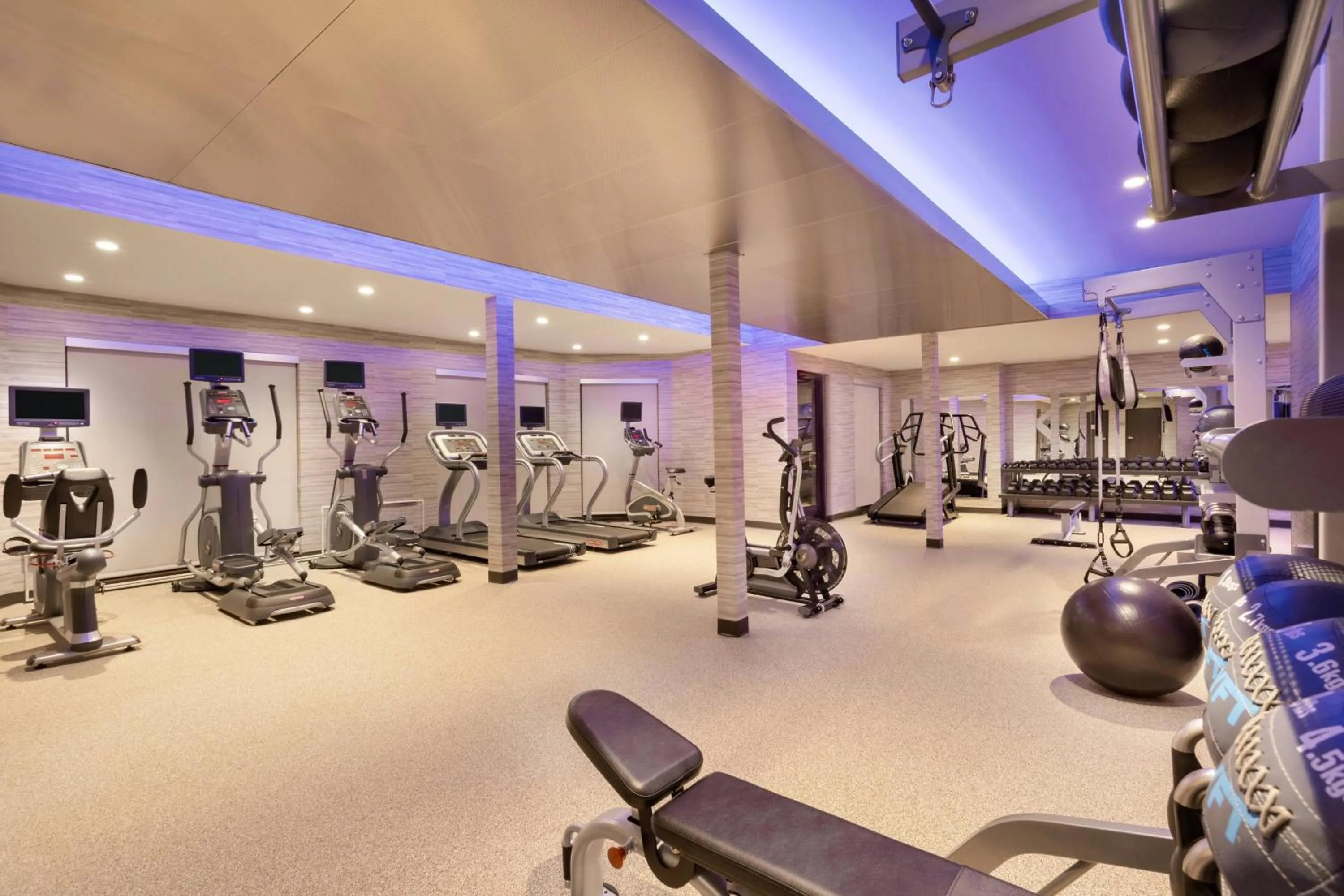 Fitness centre/facilities in Courtyard by Marriott Topeka