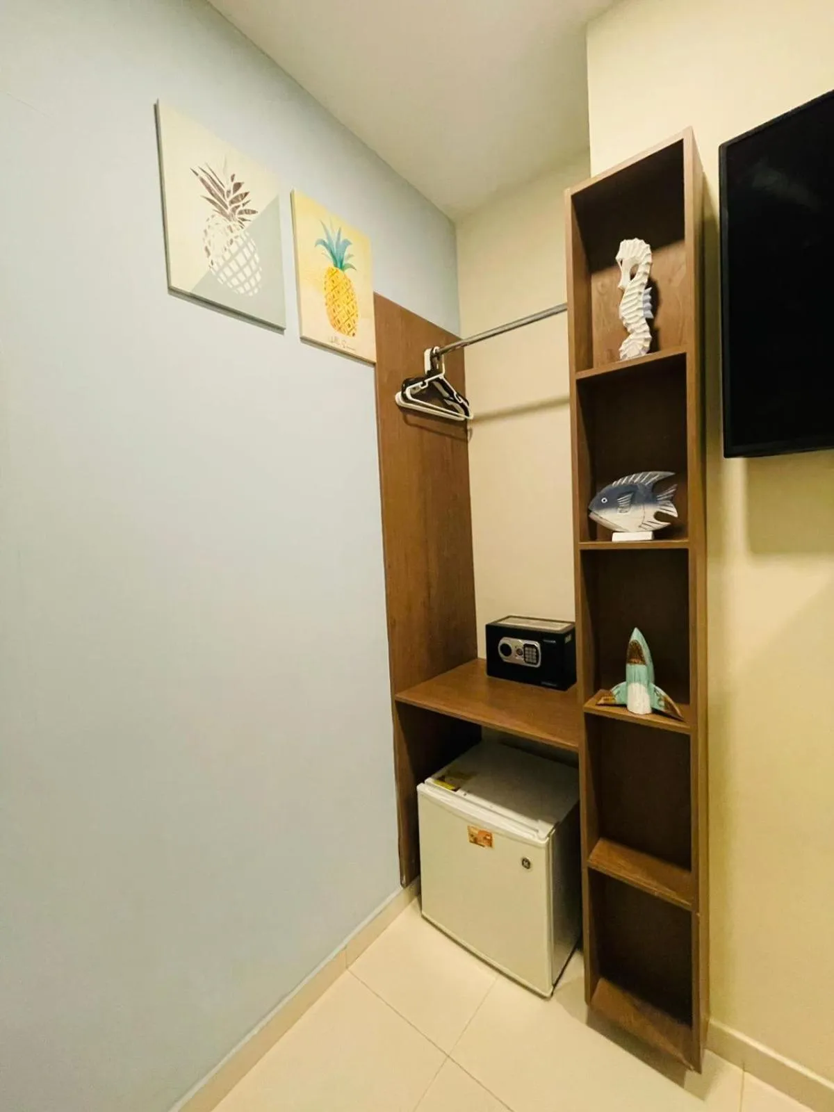 TV and multimedia in Summer House Inn San Andres