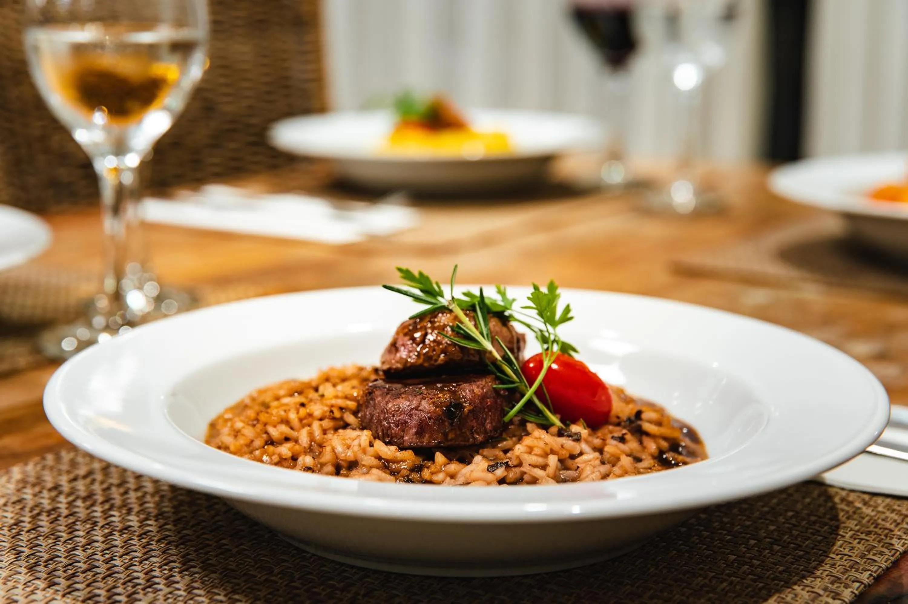 Restaurant/places to eat in Slaviero Ingleses Convention