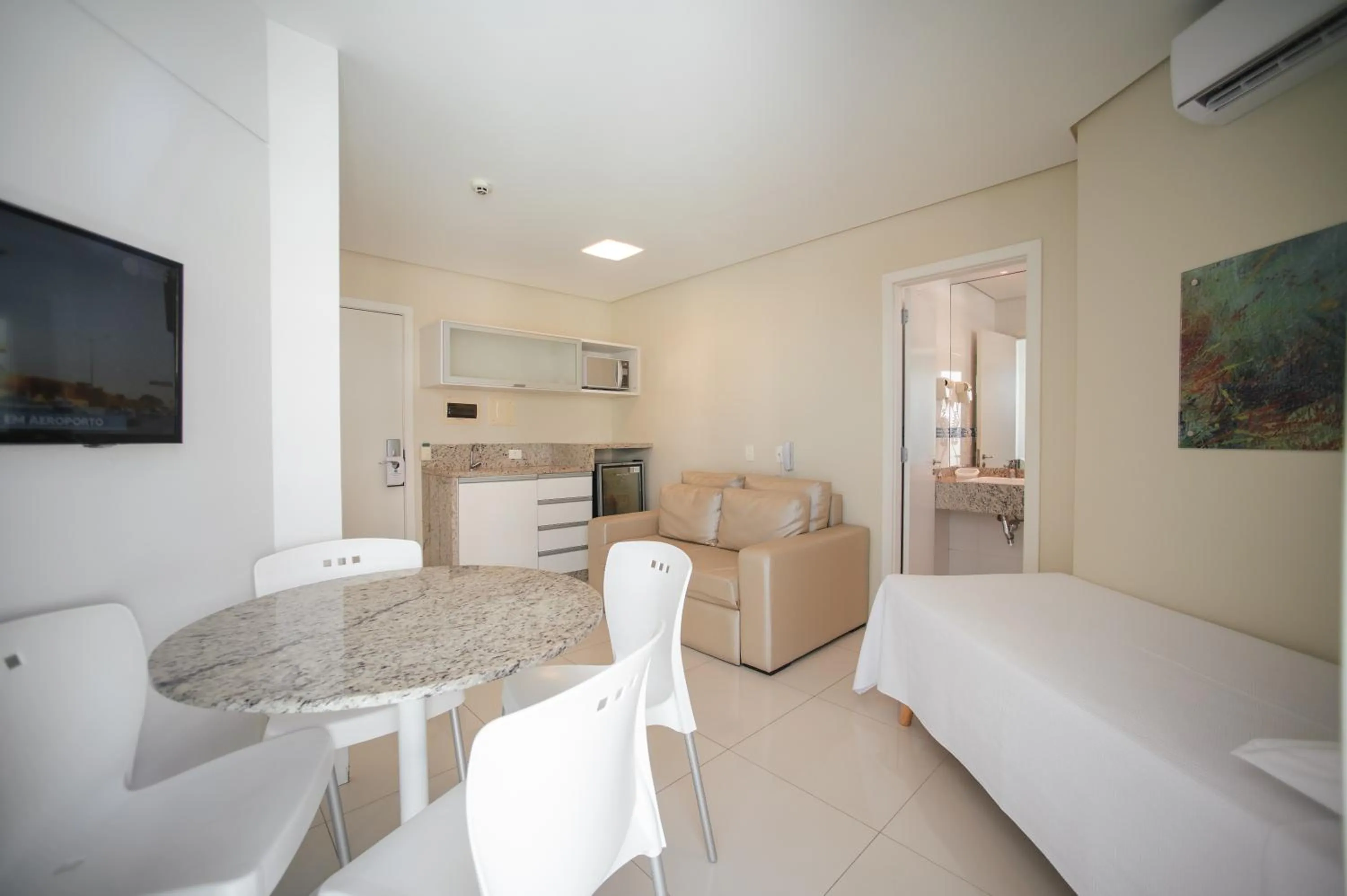 Bed in Slaviero Ingleses Convention