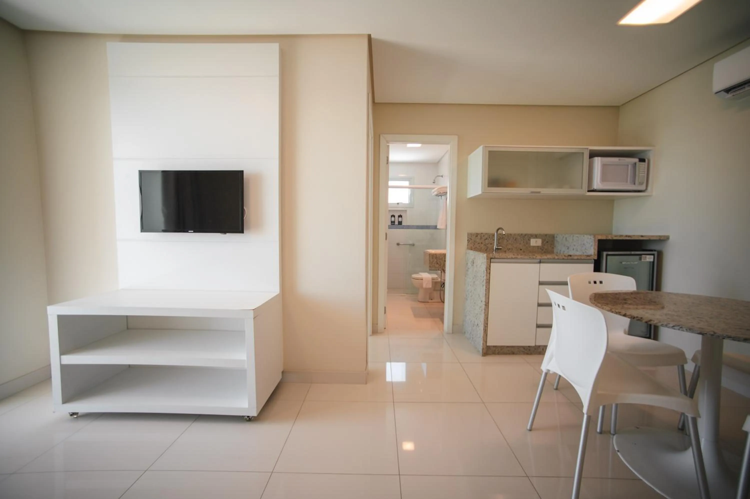 TV and multimedia in Slaviero Ingleses Convention