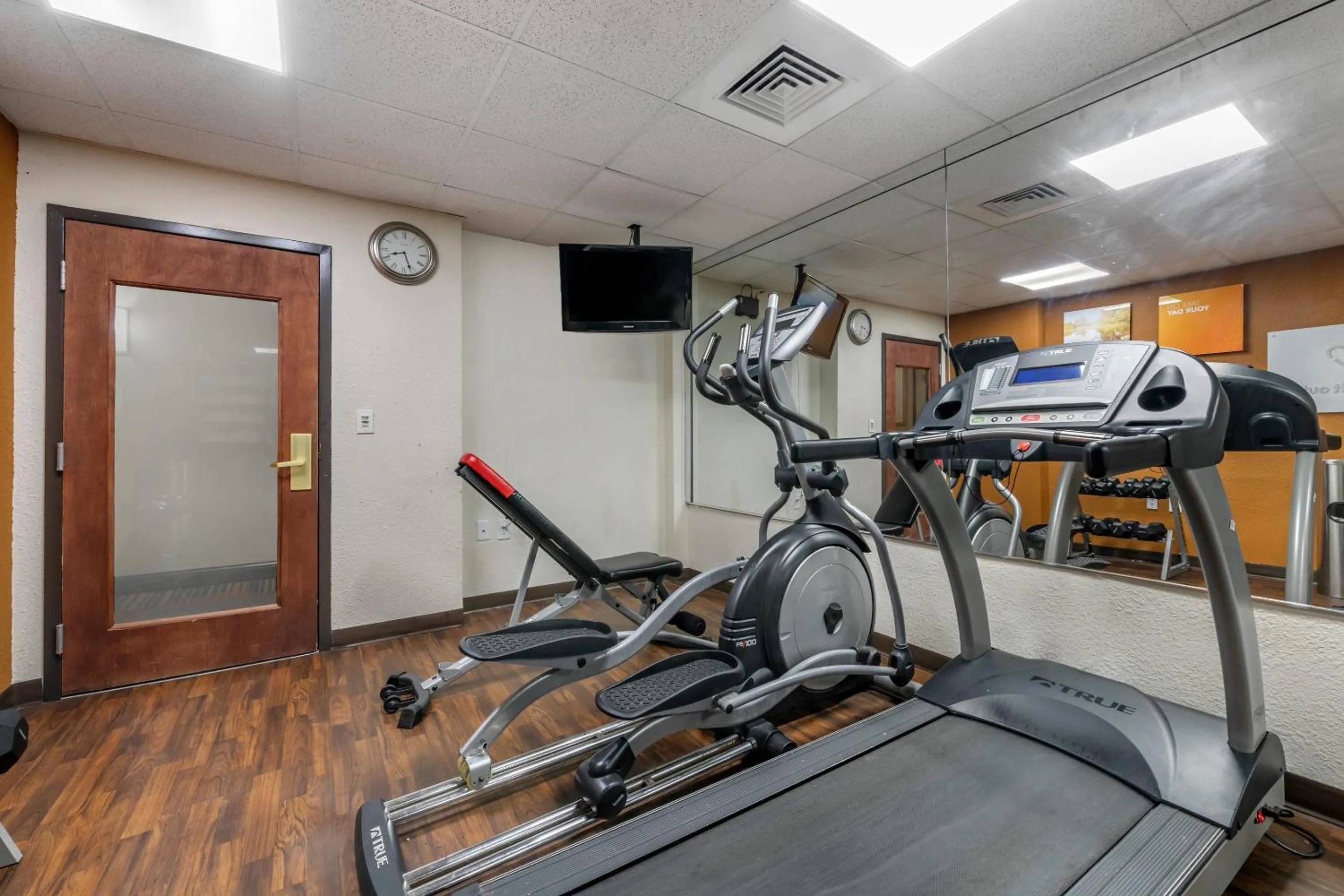 Fitness centre/facilities in Comfort Suites Sawgrass