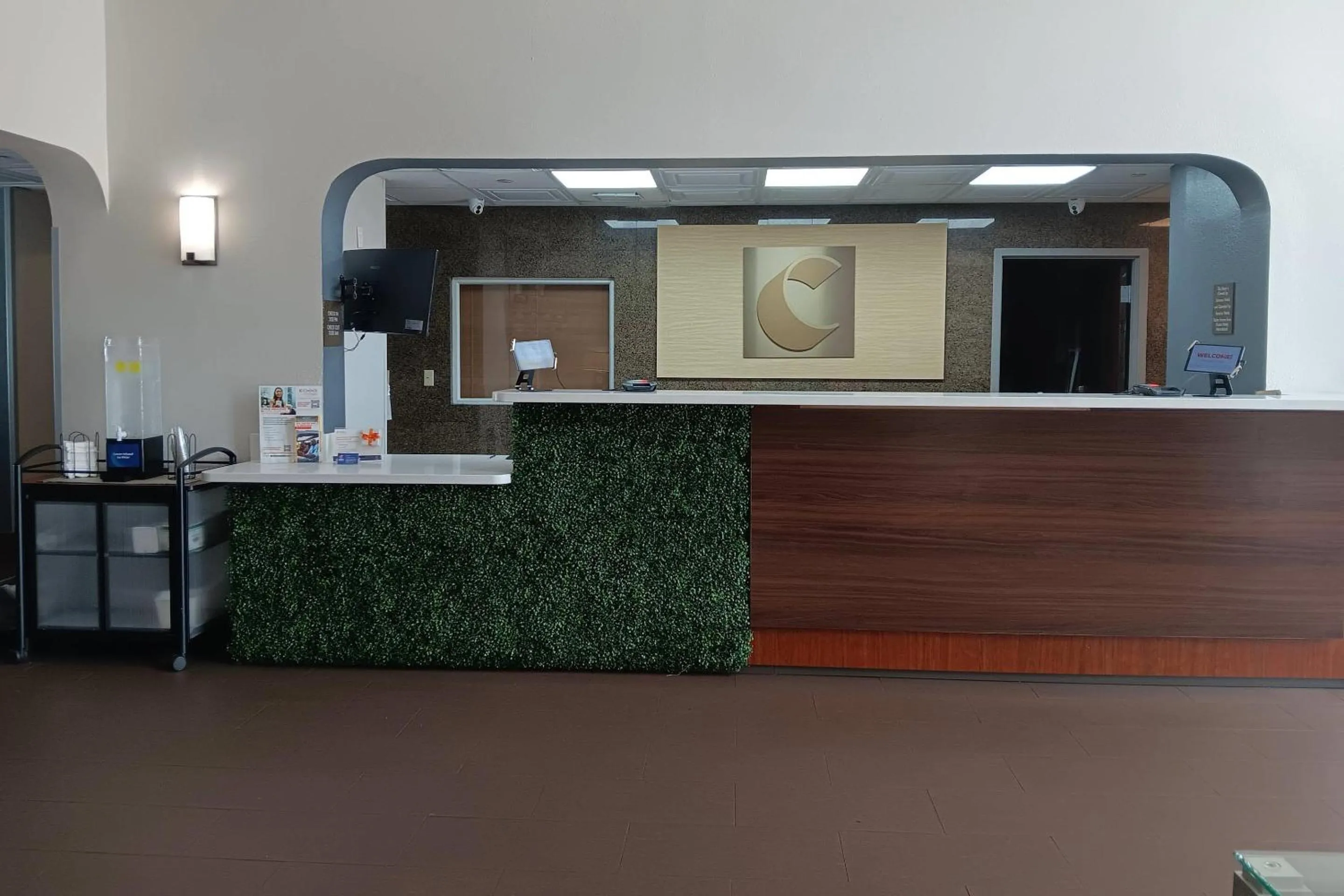 Lobby or reception in Comfort Suites Sawgrass