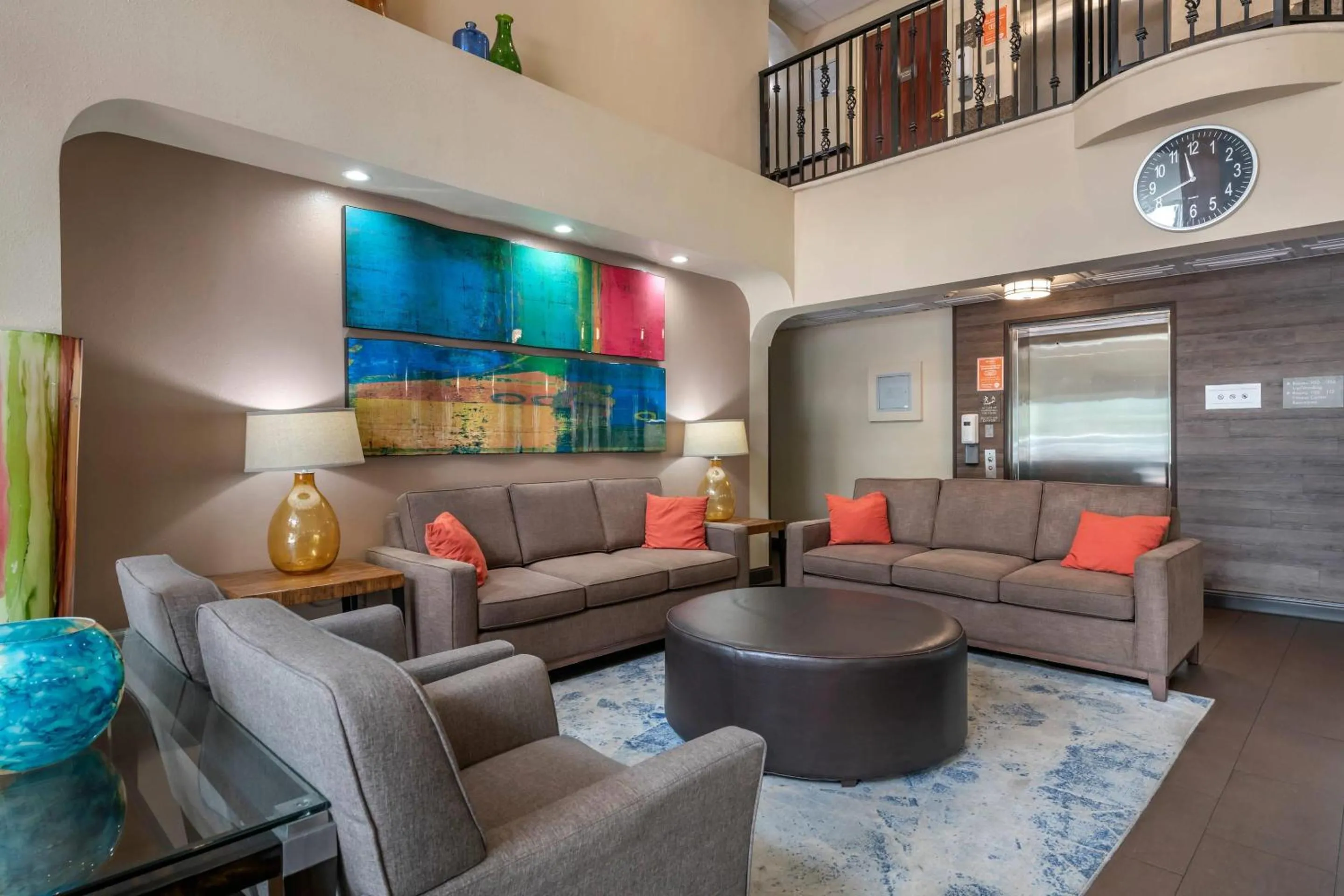 Lobby or reception in Comfort Suites Sawgrass