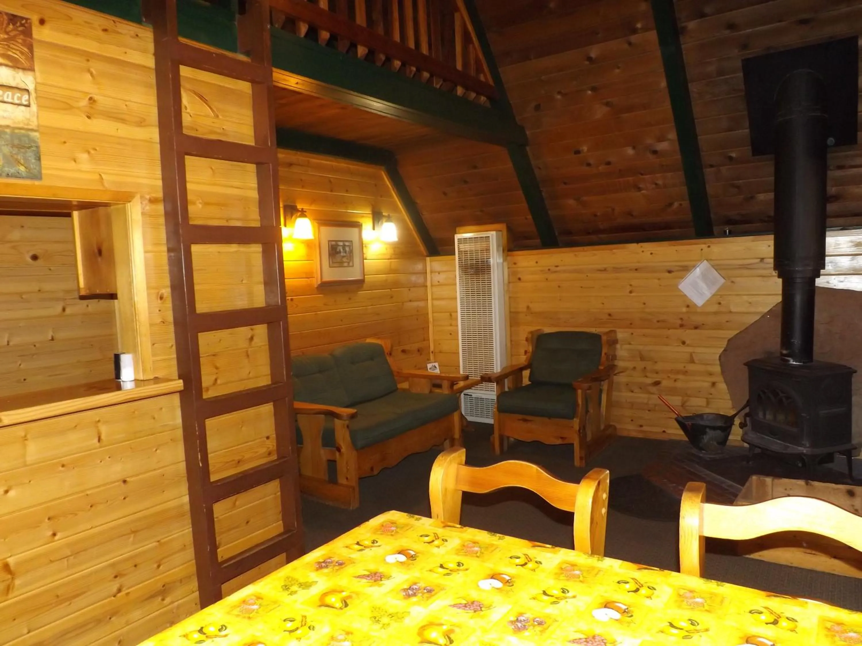 Arizona Mountain Inn & Cabins