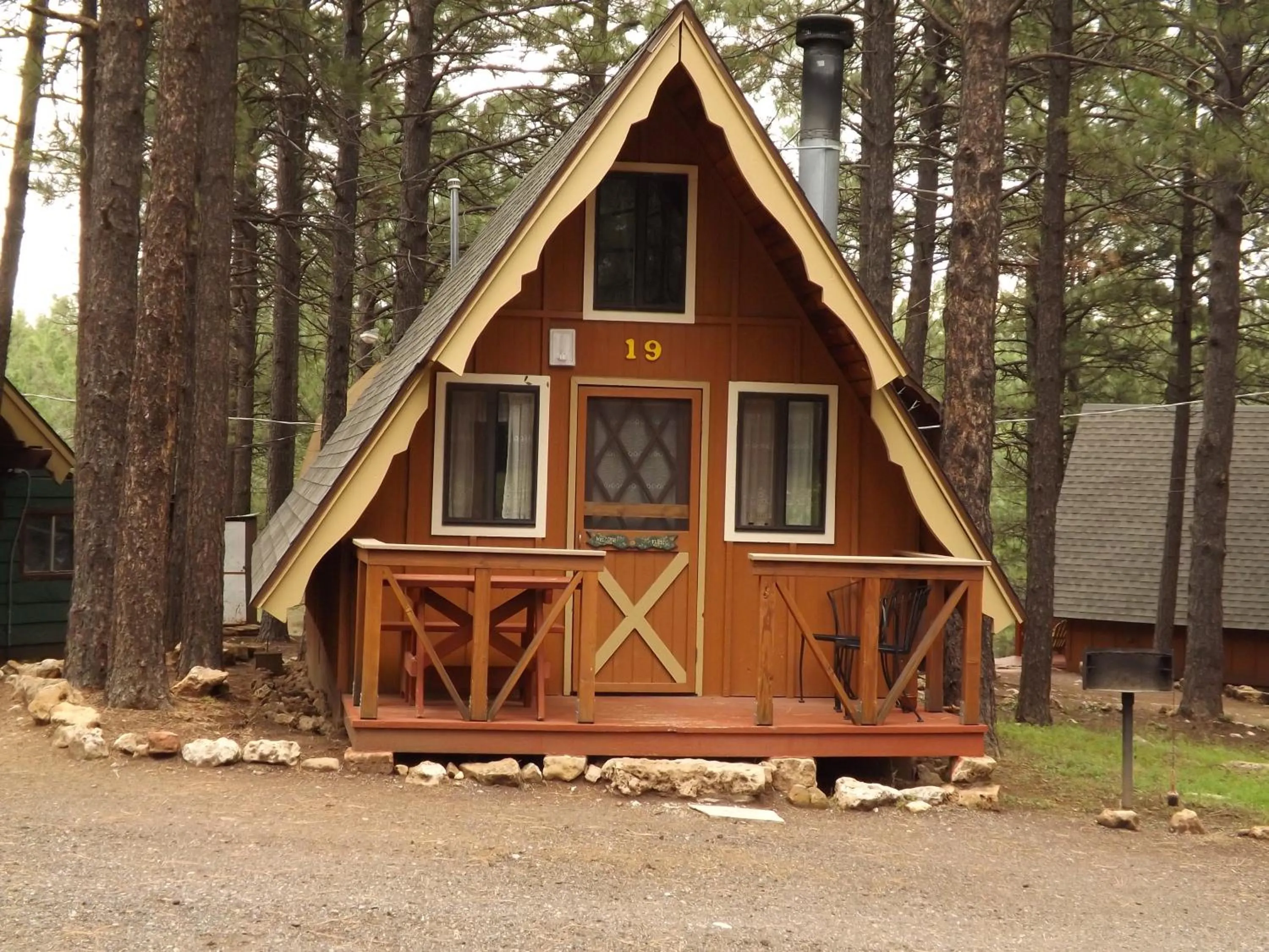 Arizona Mountain Inn & Cabins
