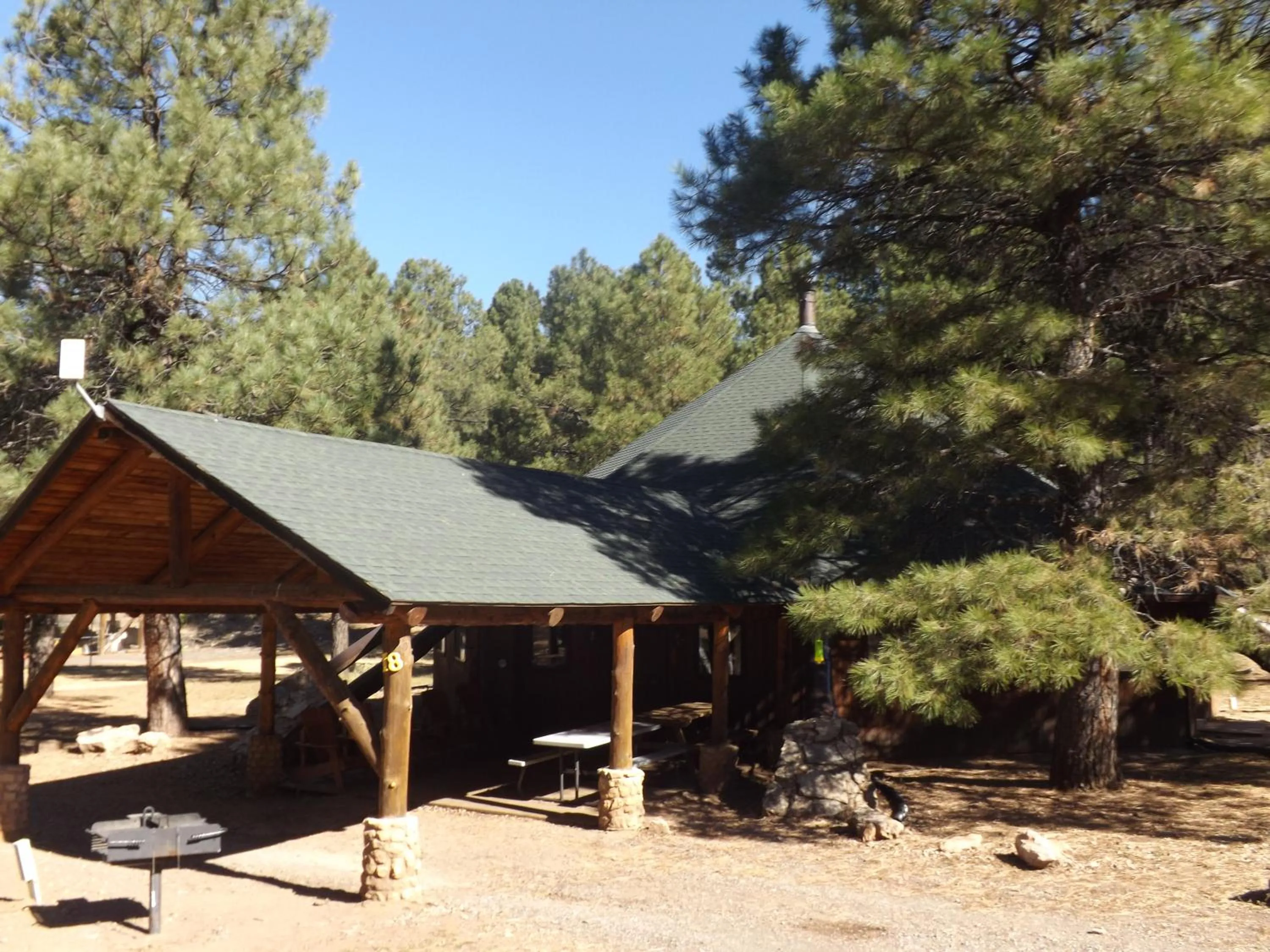 Arizona Mountain Inn & Cabins