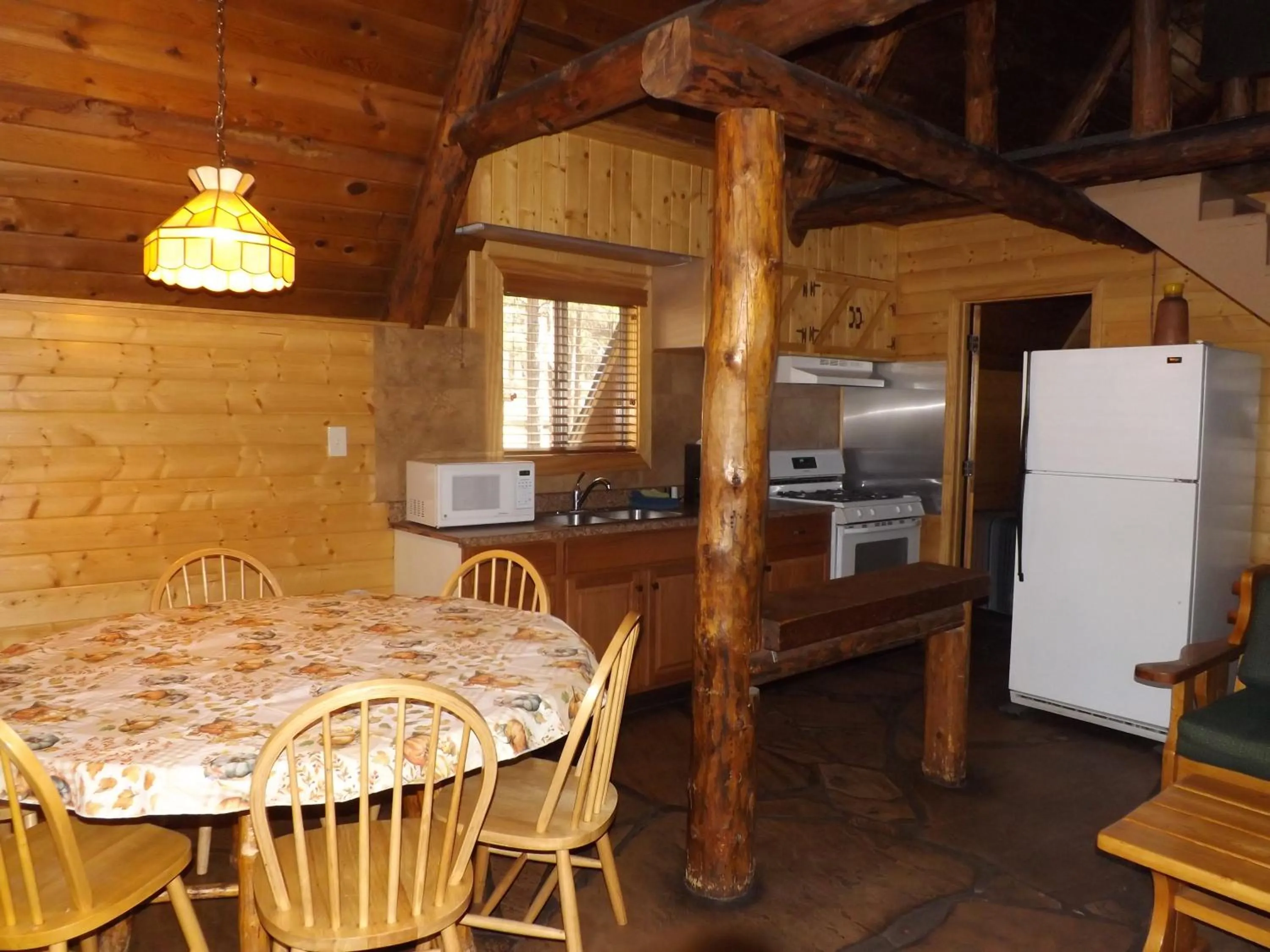 Arizona Mountain Inn & Cabins