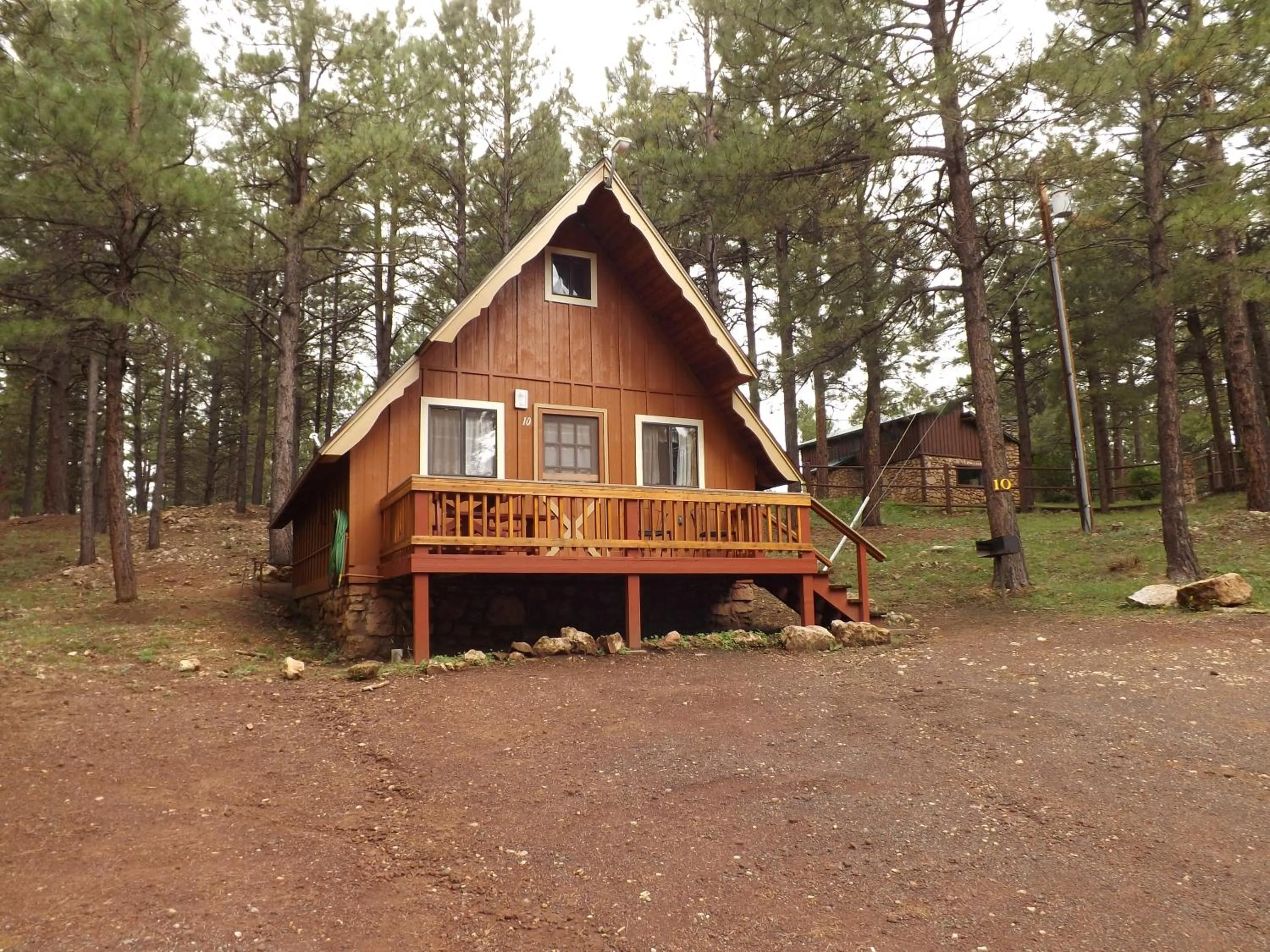 Arizona Mountain Inn & Cabins