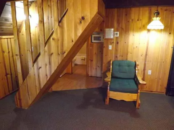 Living room in Arizona Mountain Inn & Cabins
