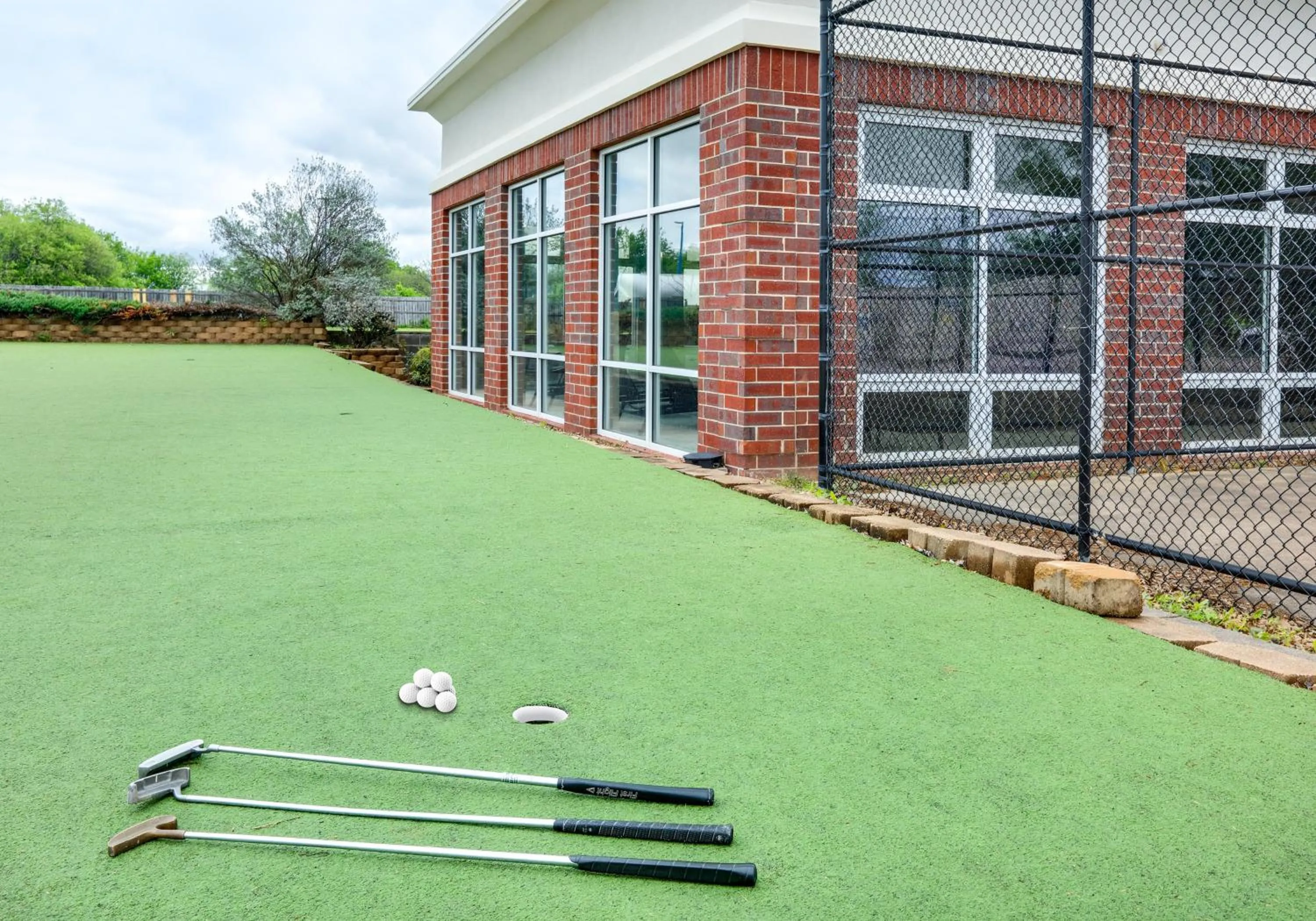 Fitness centre/facilities in Holiday Inn Express Hotel & Suites Cleburne by IHG