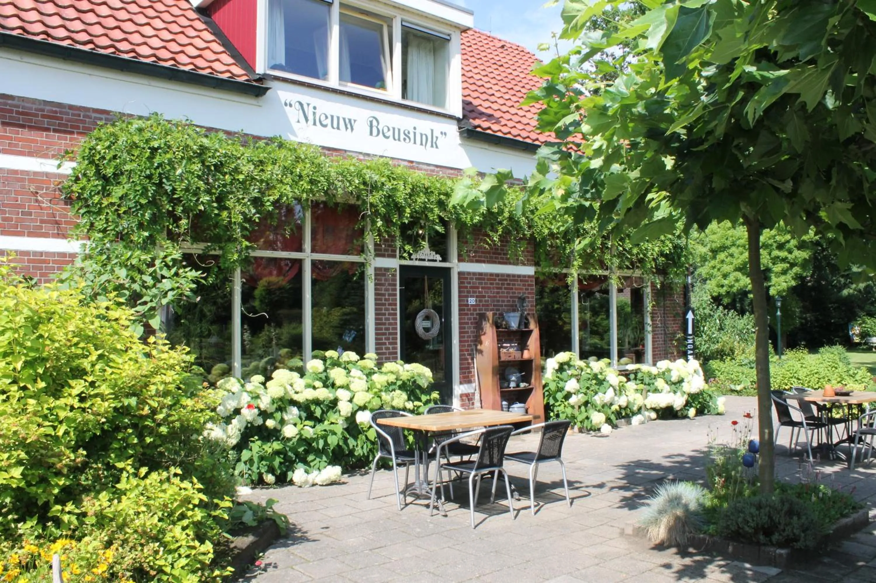 Facade/entrance in Boutique Hotel Nieuw Beusink