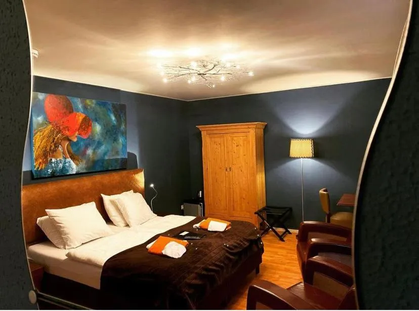 Photo of the whole room, Bed in Boutique Hotel Nieuw Beusink