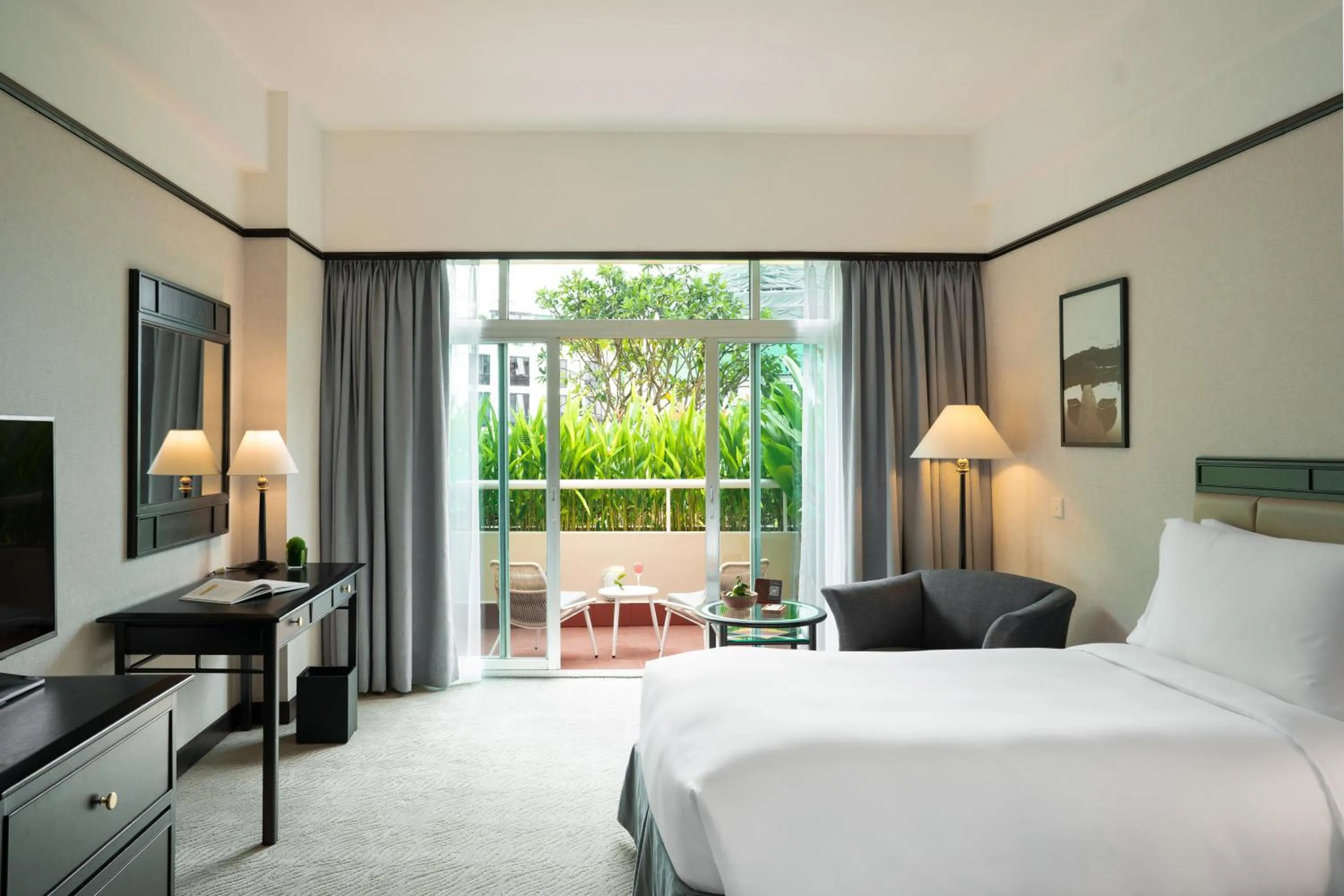 Bedroom, Bed in New World Saigon Hotel