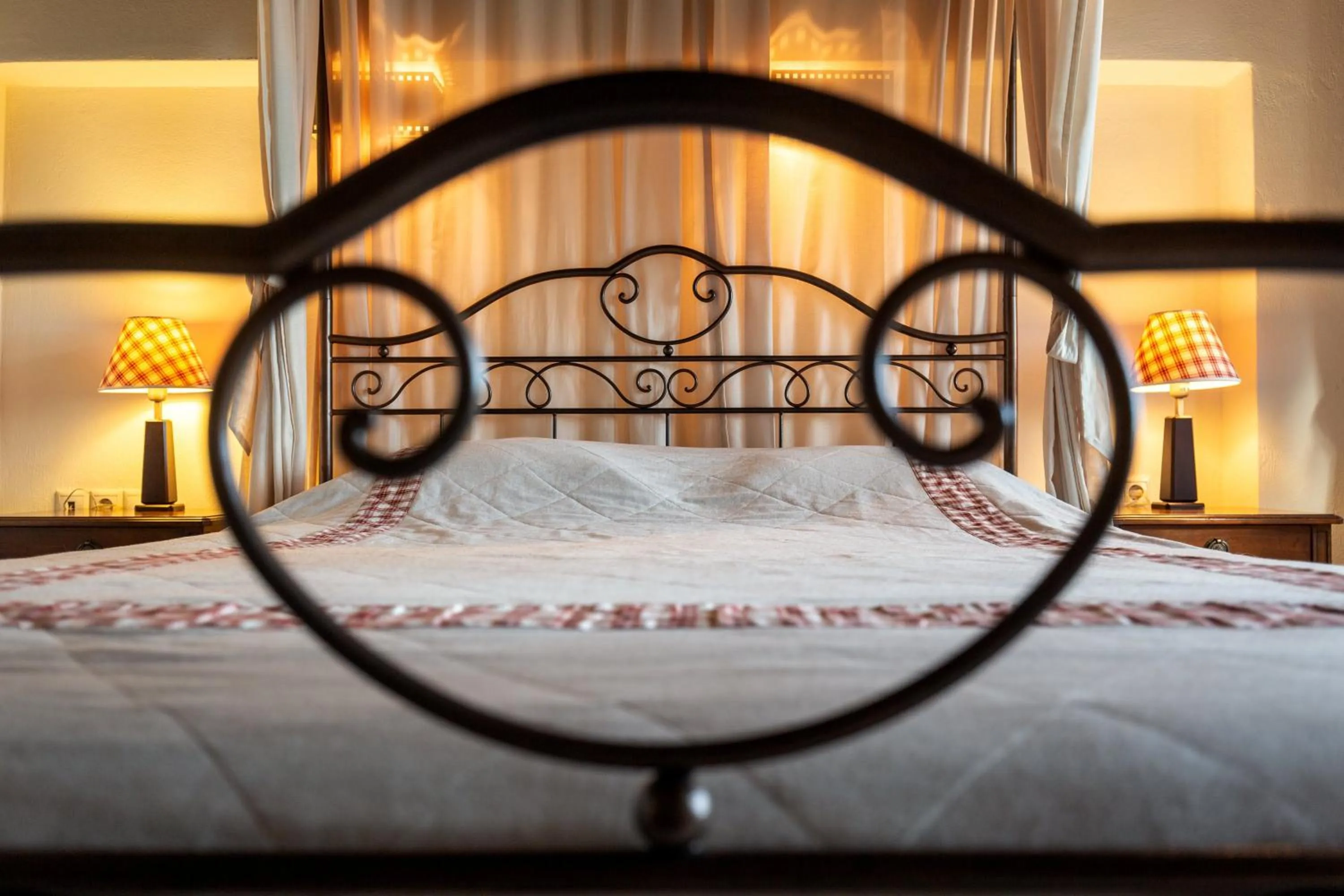 Bedroom, Bed in Mala Villa