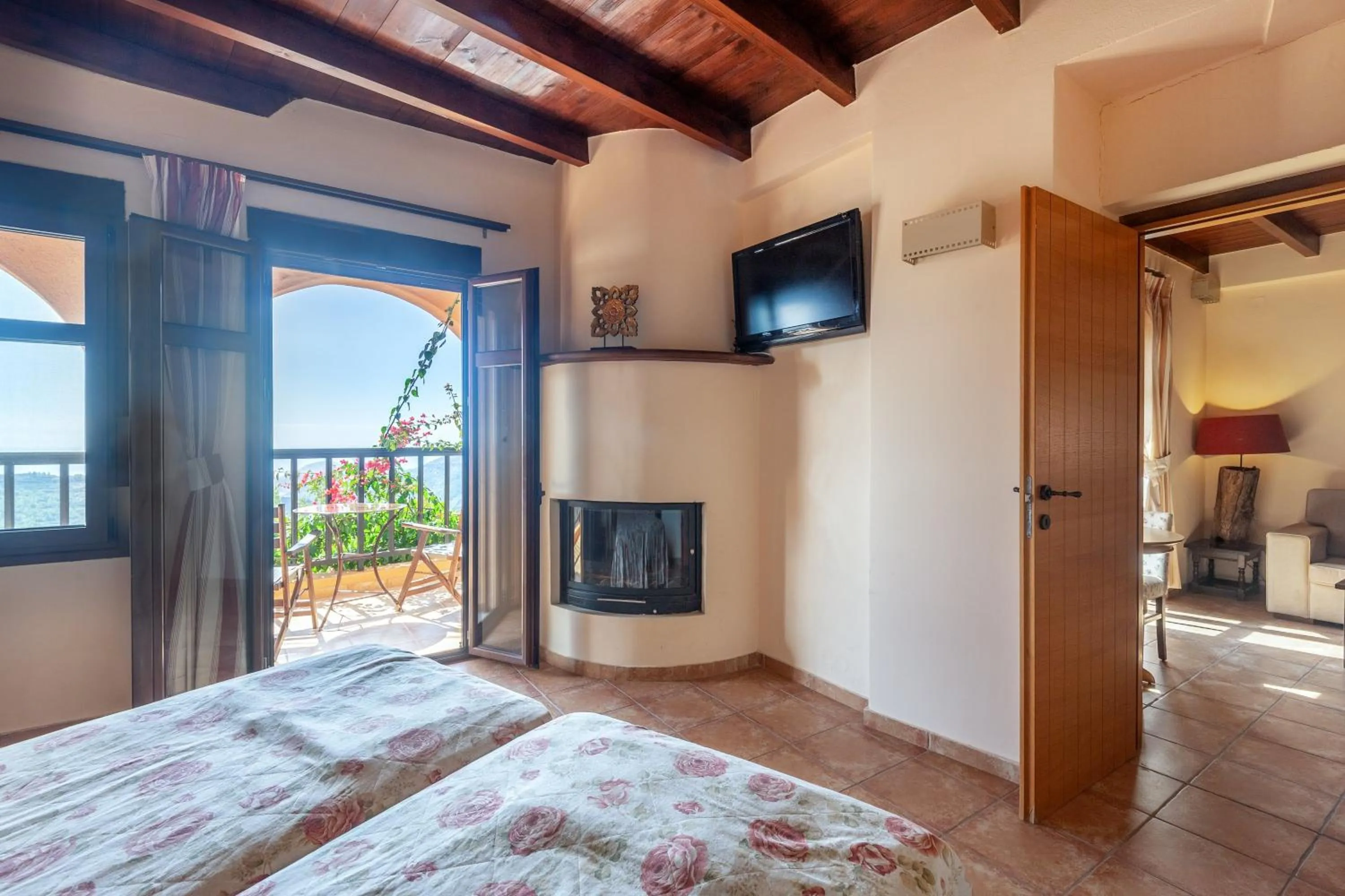 Balcony/Terrace, Bed in Mala Villa