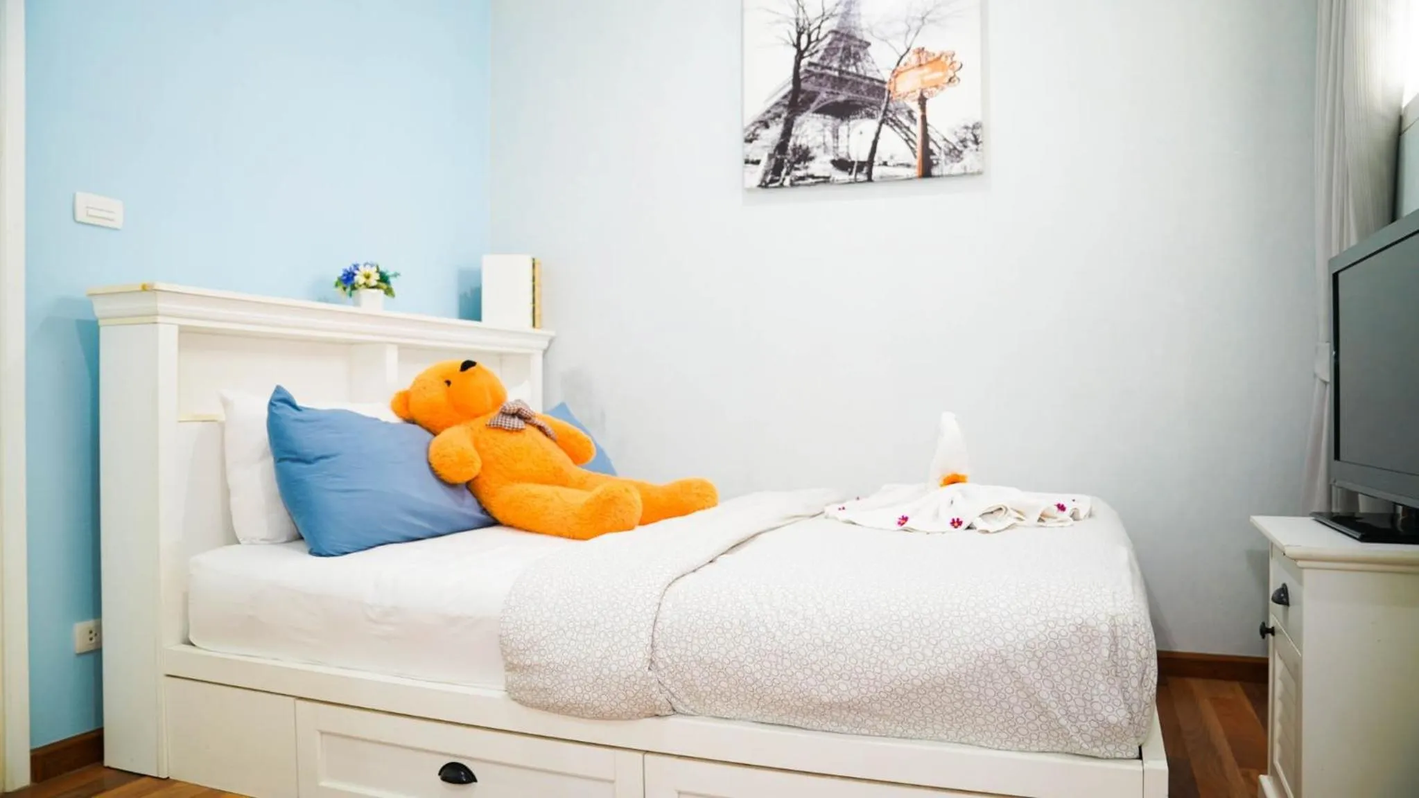 Bed in My Resort Huahin by MR.JAY