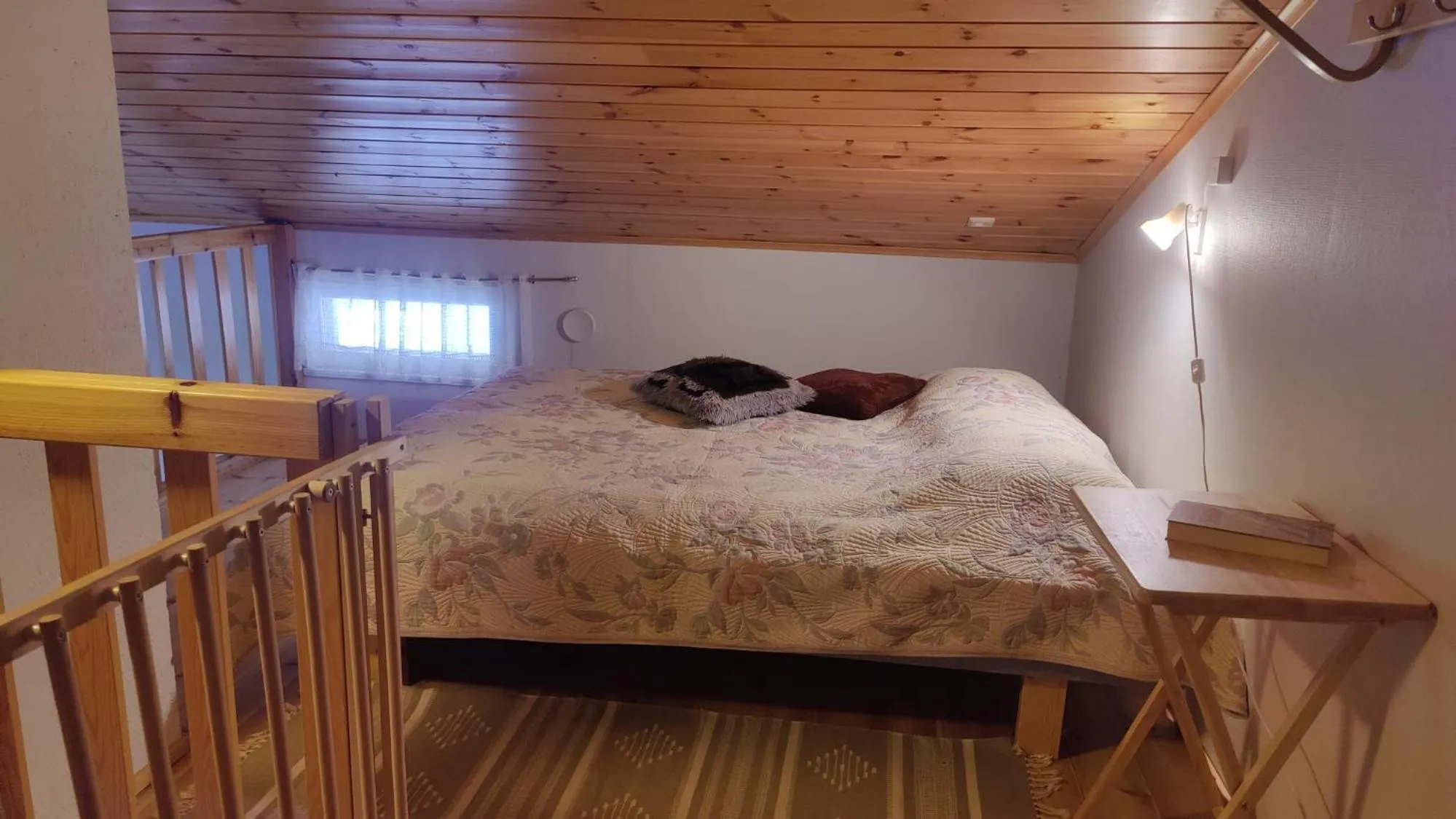 Bed in Paljakka Mökit