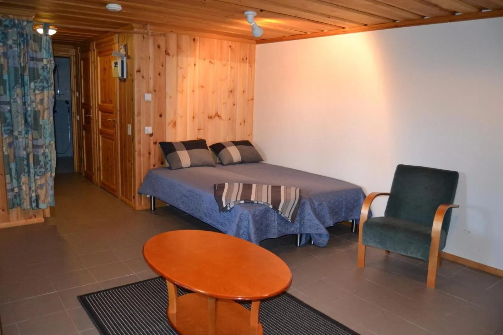 Bed in Paljakka Mökit