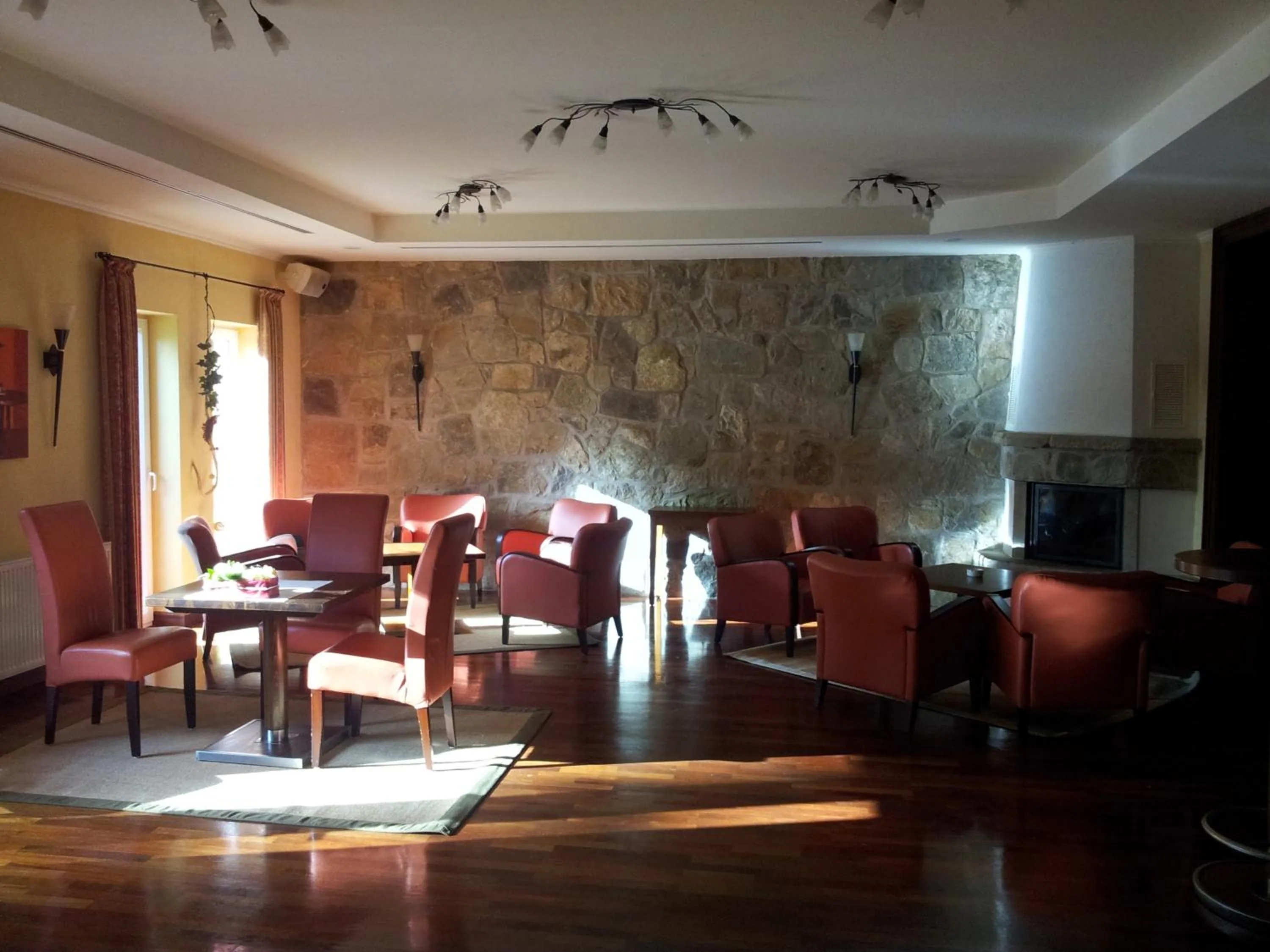 Restaurant/places to eat in Hotel Restaurant Am Pfauenhof