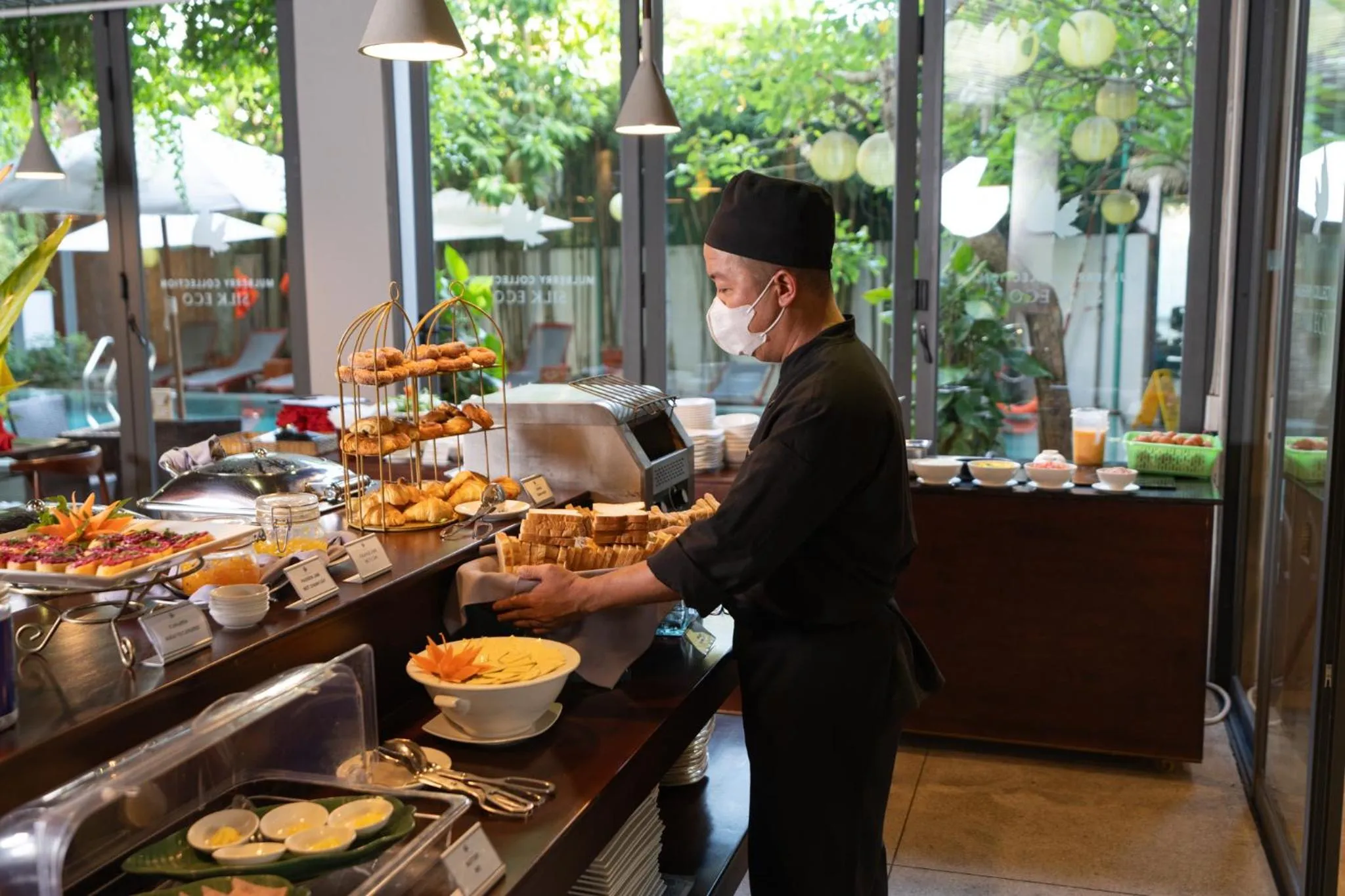 Breakfast in Mulberry Collection Silk Eco