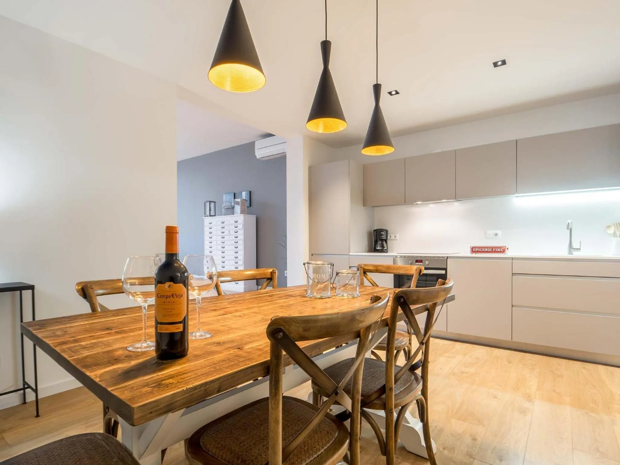 Kitchen or kitchenette in Rent Top Apartments Rambla Catalunya