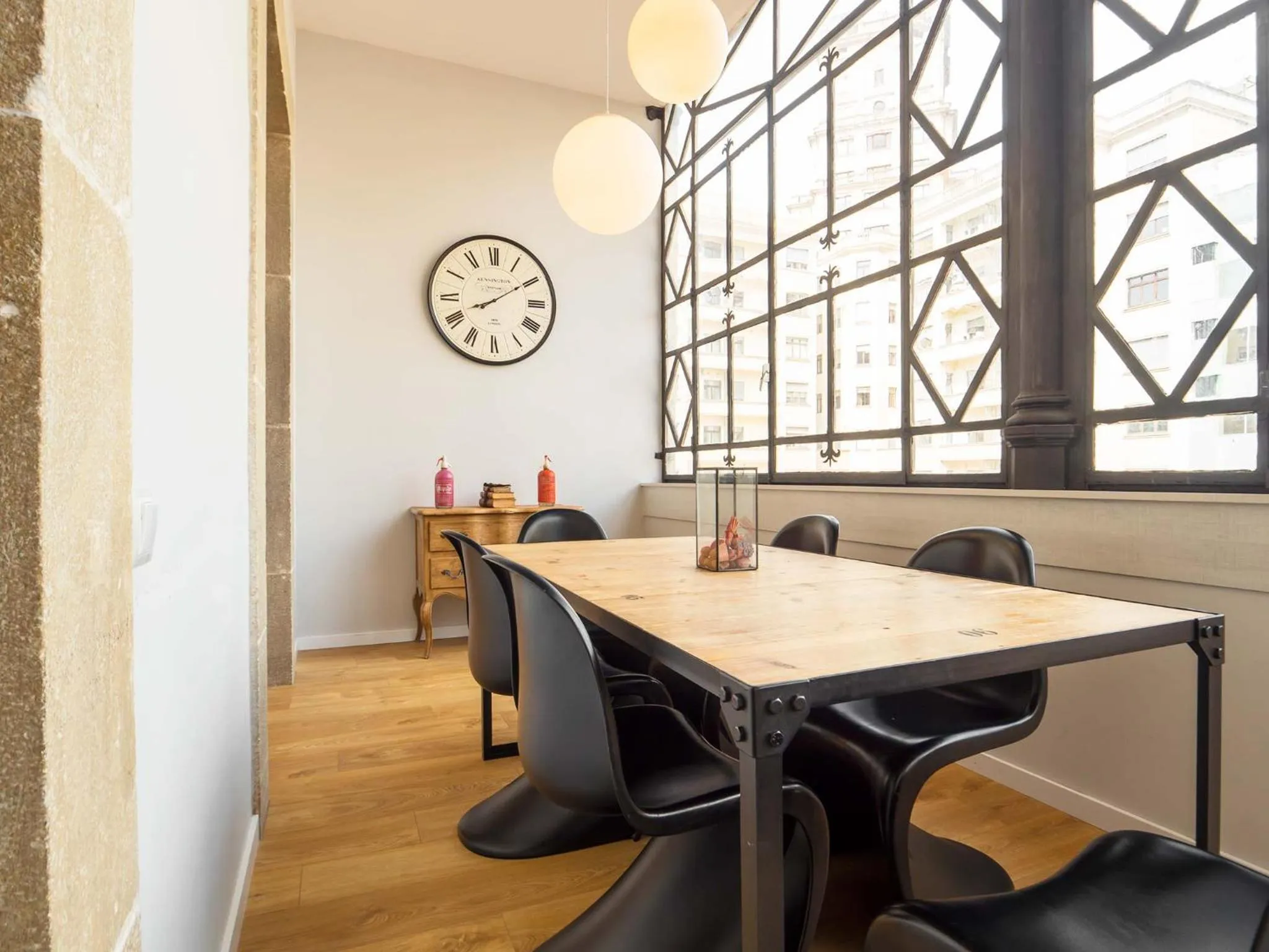 Seating area in Rent Top Apartments Rambla Catalunya