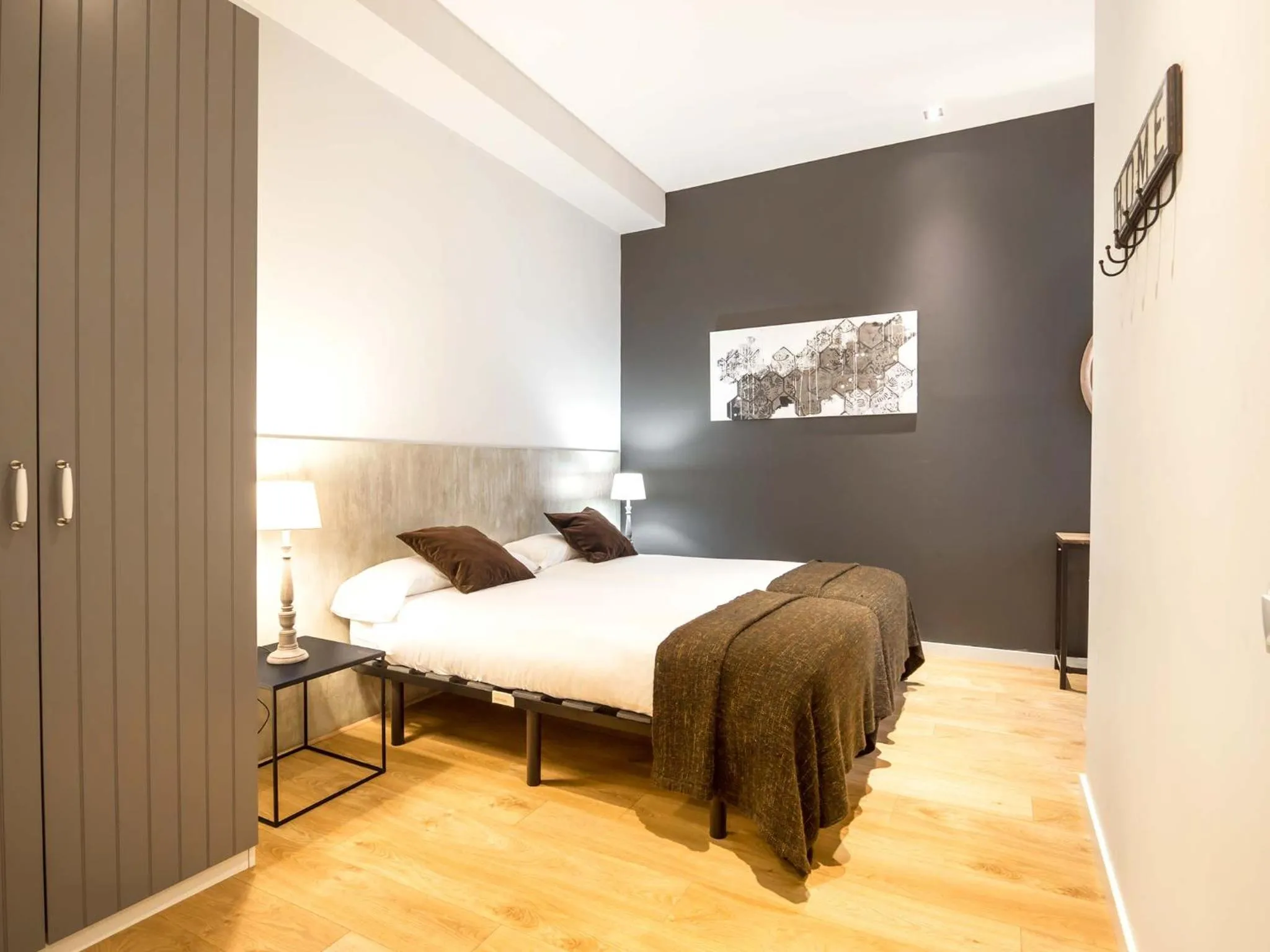 Bed in Rent Top Apartments Rambla Catalunya