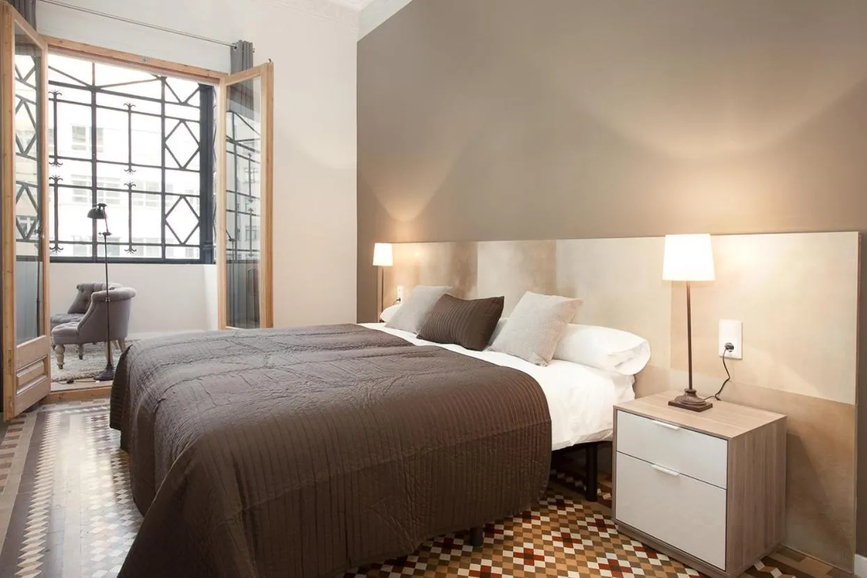 Bed in Rent Top Apartments Rambla Catalunya