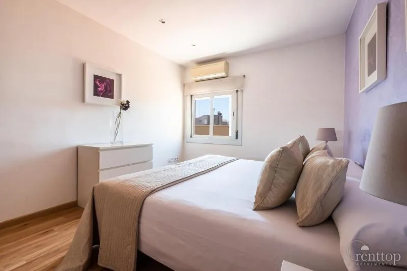 Bed in Rent Top Apartments Rambla Catalunya