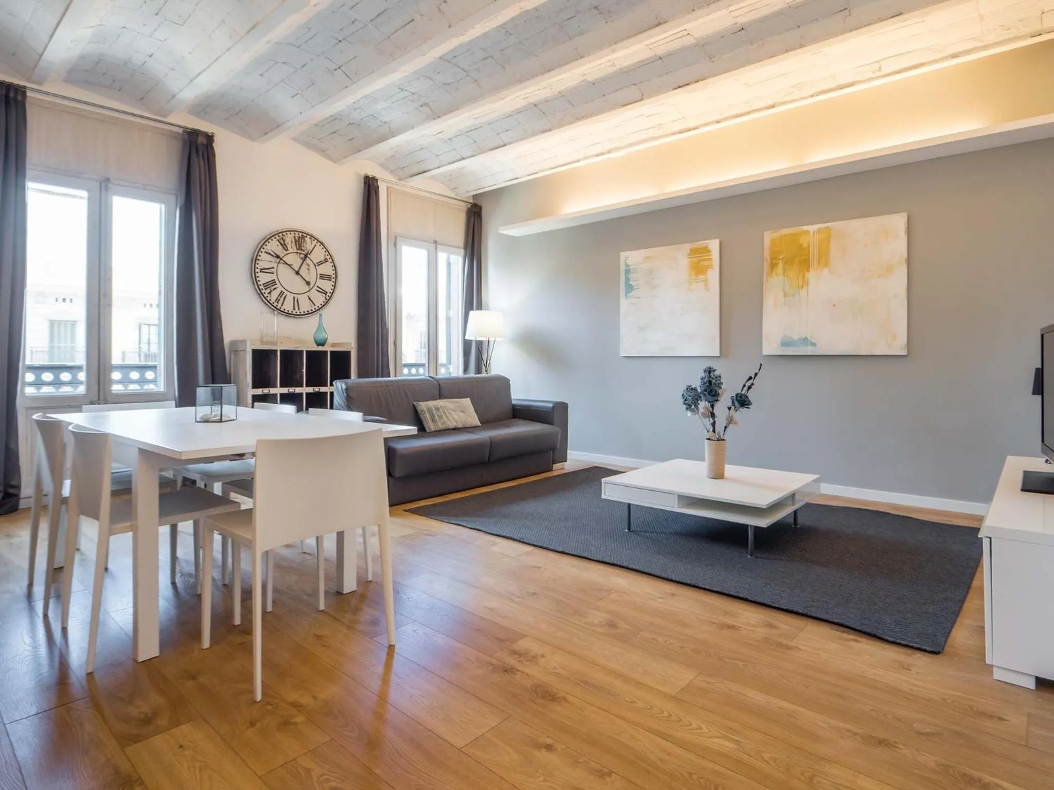 Living room in Rent Top Apartments Rambla Catalunya