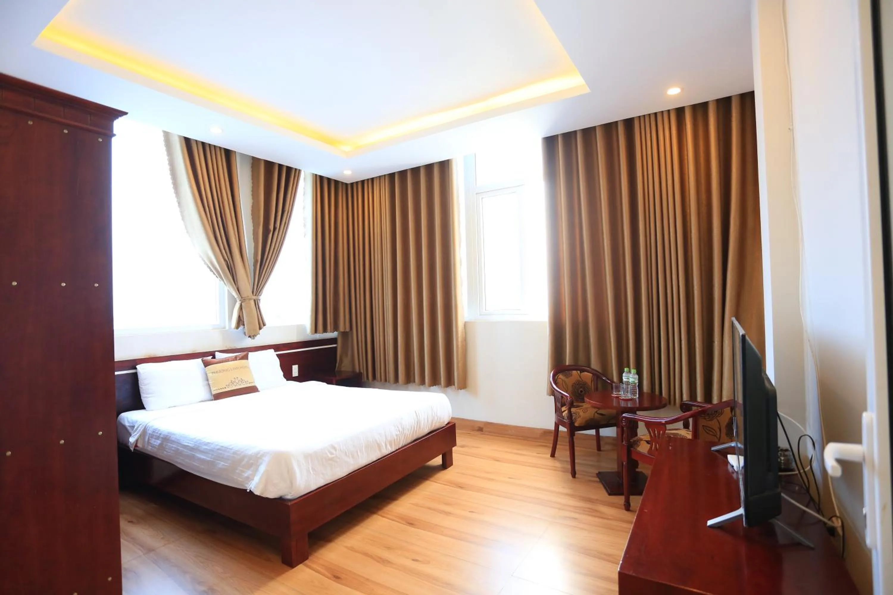 Bed in Phuong Linh Hotel