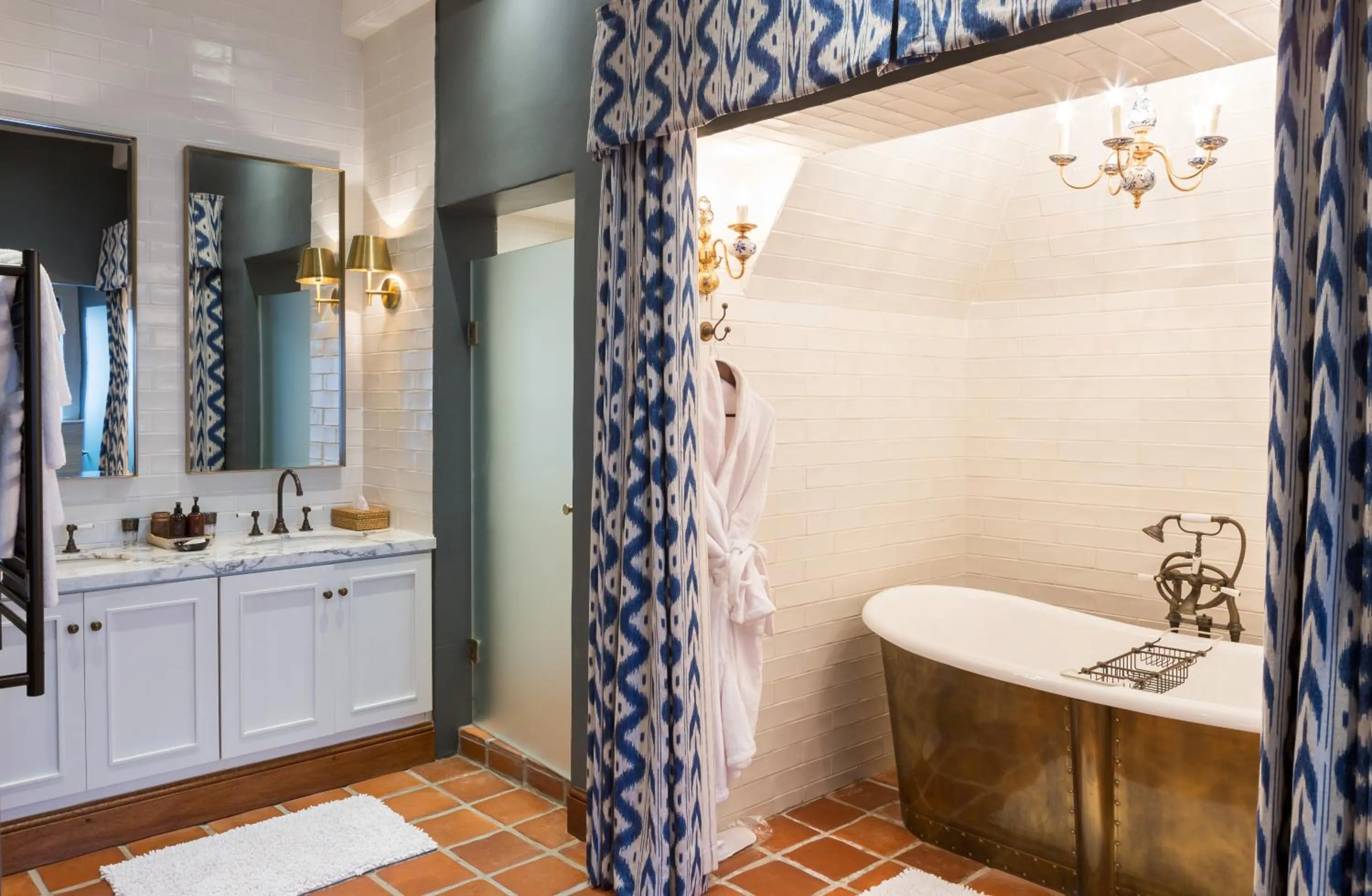 Bathroom in Akademie Street Boutique Hotel