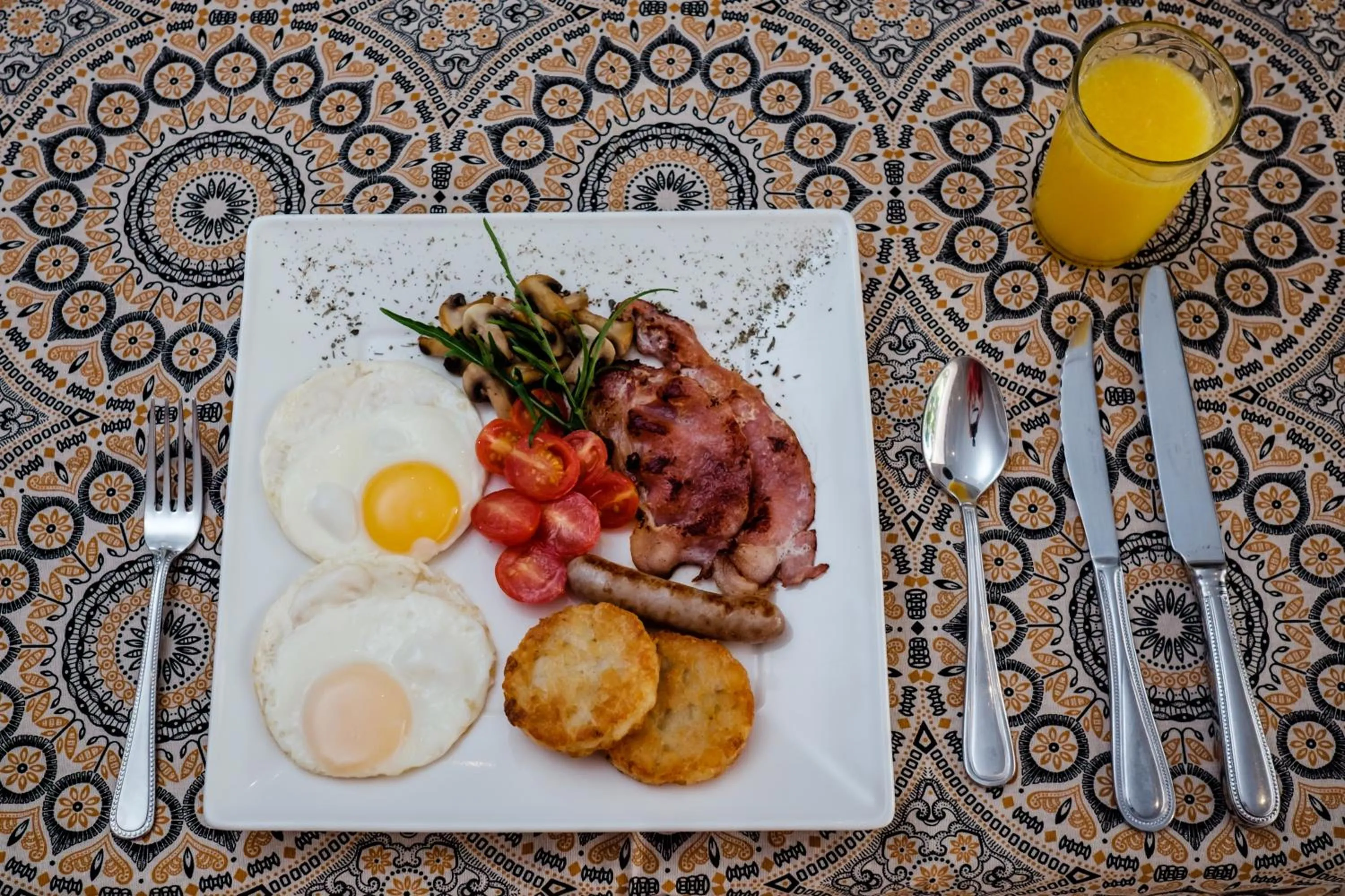 Food and drinks in Cinnamon Boutique Guest House