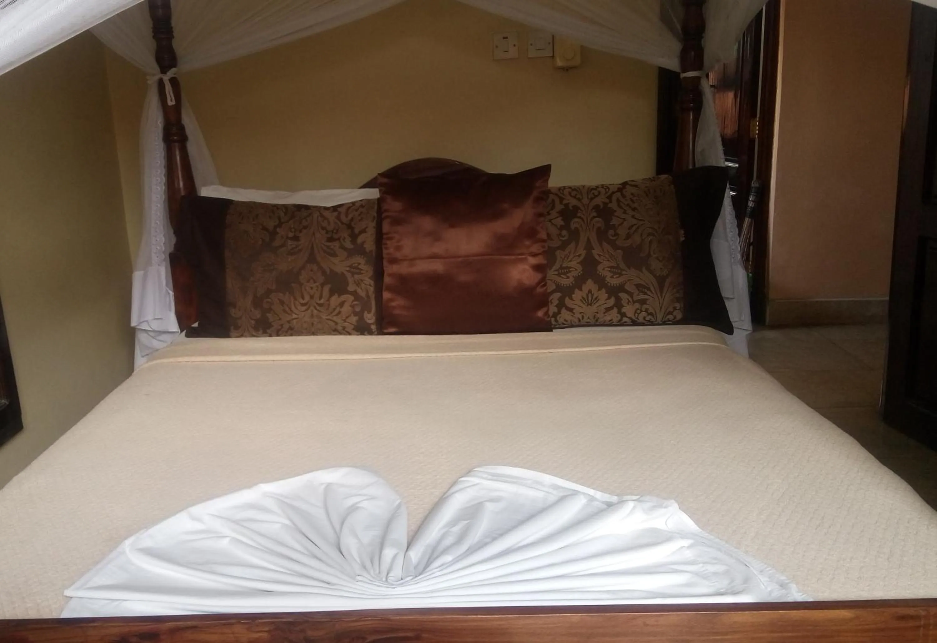 Bed in Transit Motel Ukonga