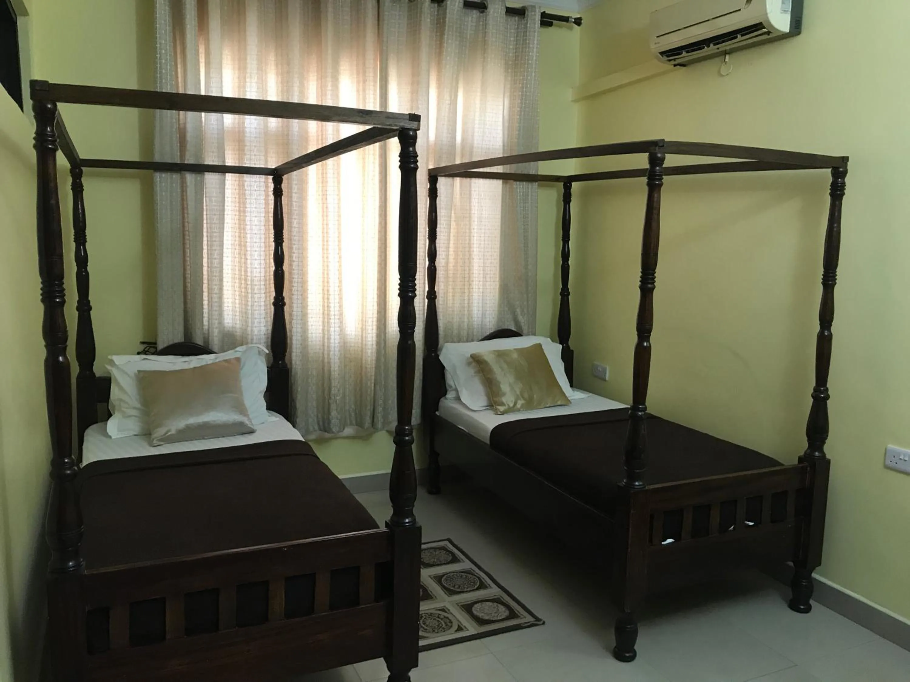 Bed in Transit Motel Ukonga