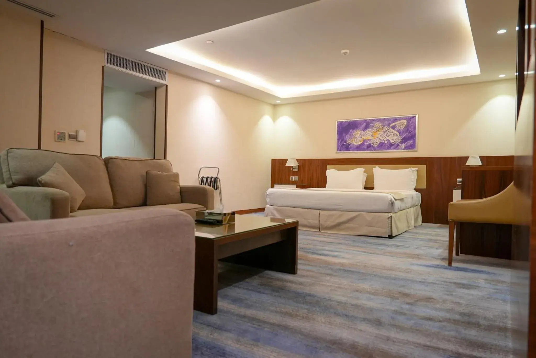 Deluxe One-Bedroom Suite in Palm Boutique Hotel Deluxe One-Bedroom Suite in Palm Boutique Hotel