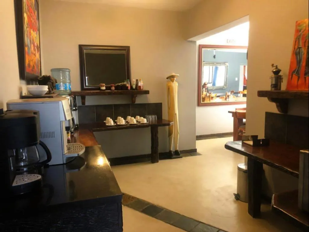 Dining area in Africa Footprints Lodge Kempton Park