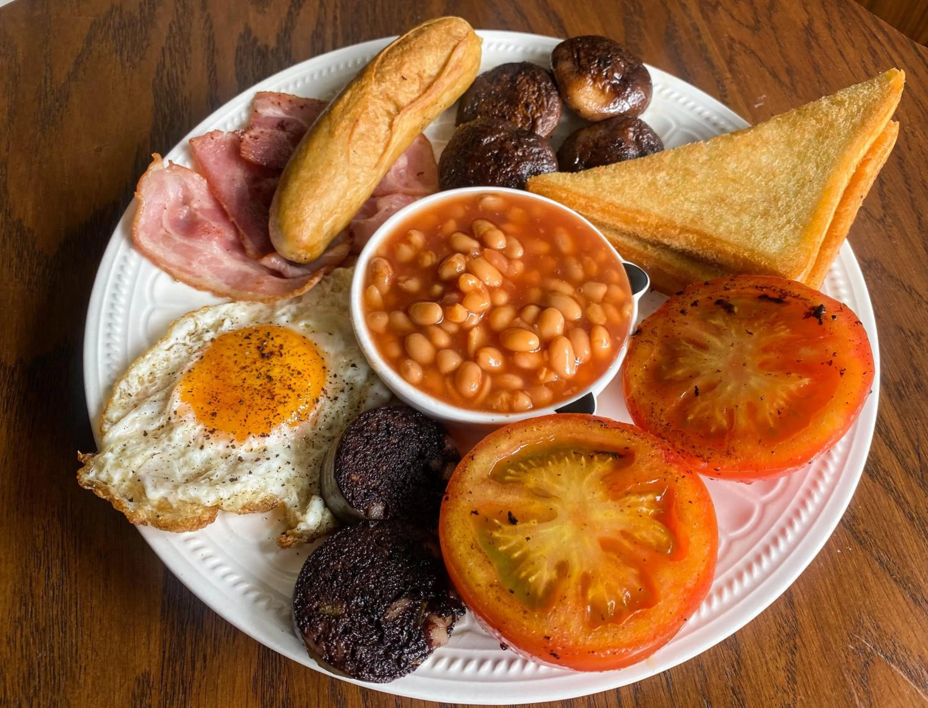 Breakfast in SONDERIA Lazybones Hostel- Wenshu Temple Side, Chill Hostel with All-Day Brunch, Travel Agency in English & Local Bar Vibes