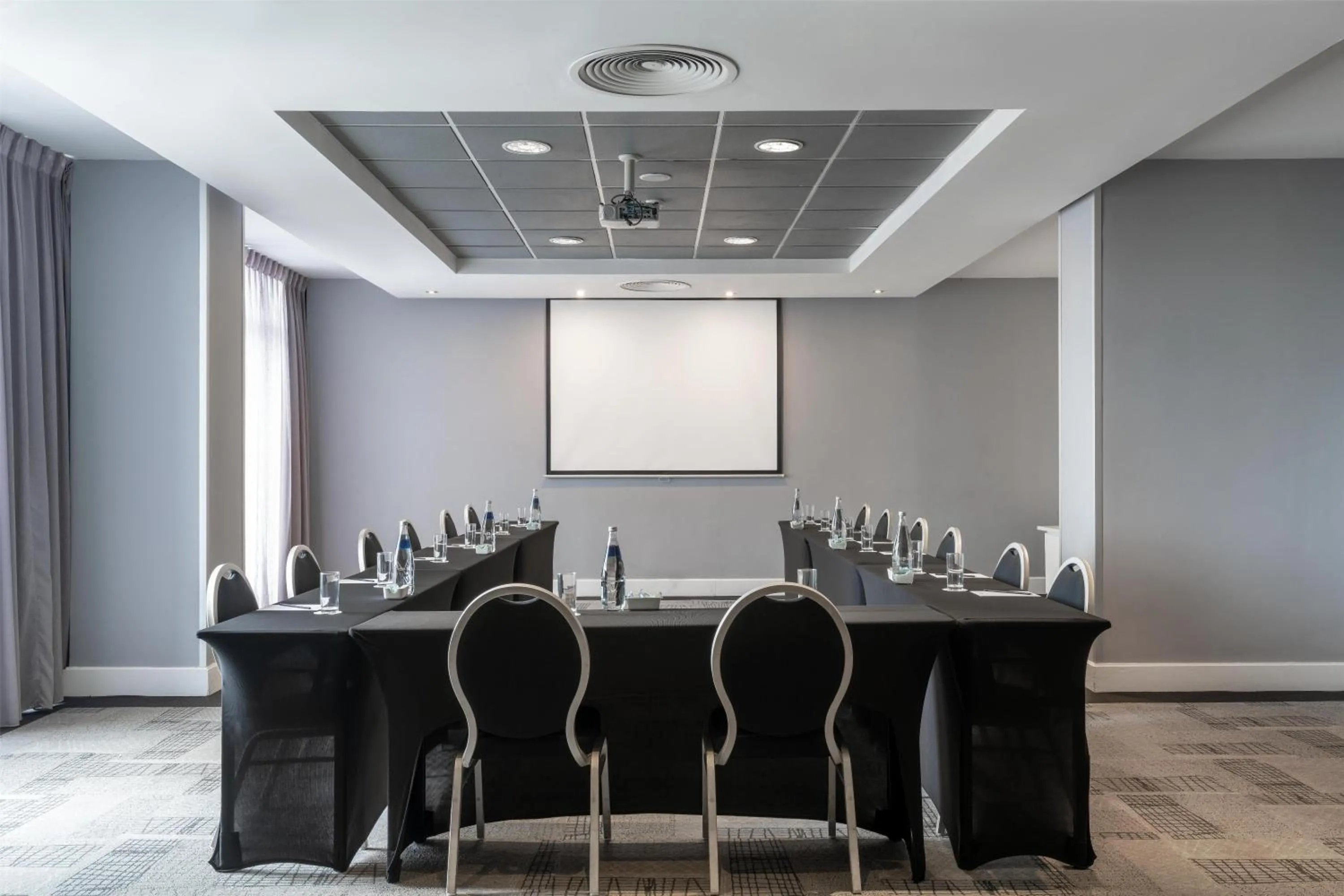 Meeting/conference room in Radisson Blu Hotel, Port Elizabeth