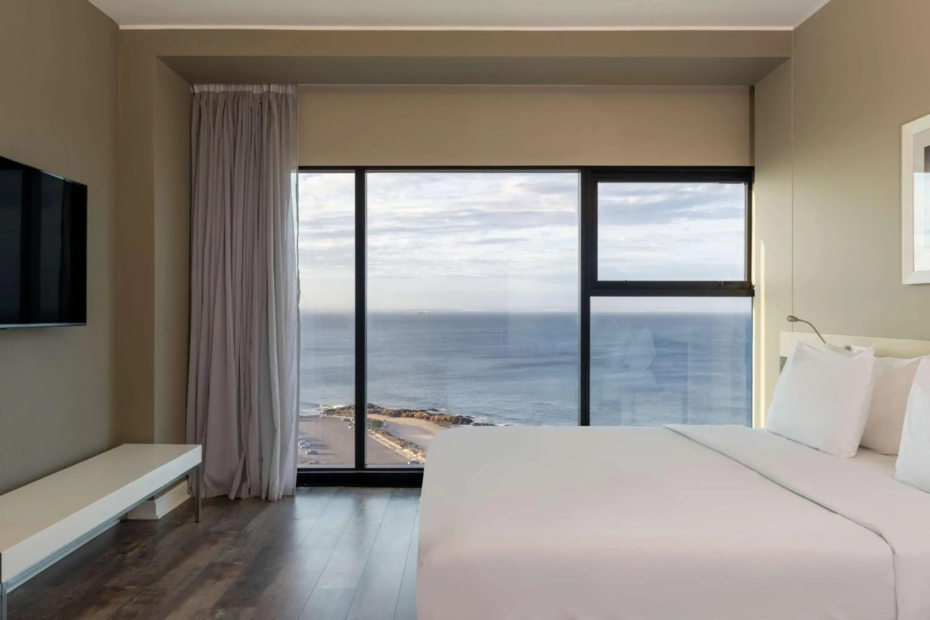 Suite with Ocean View in Radisson Blu Hotel, Port Elizabeth Suite with Ocean View in Radisson Blu Hotel, Port Elizabeth