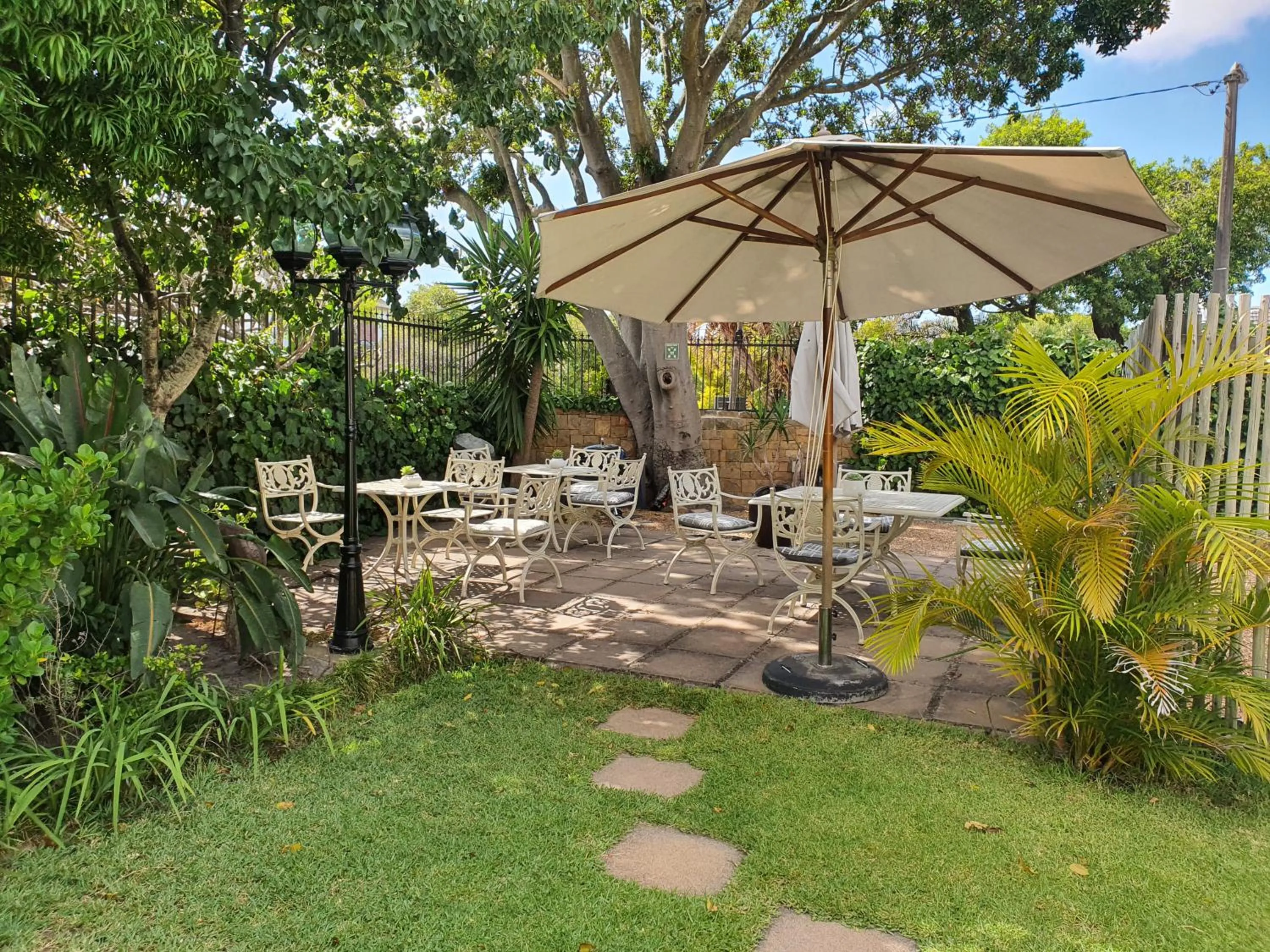 Garden in Wild Olive Guest House & Villa