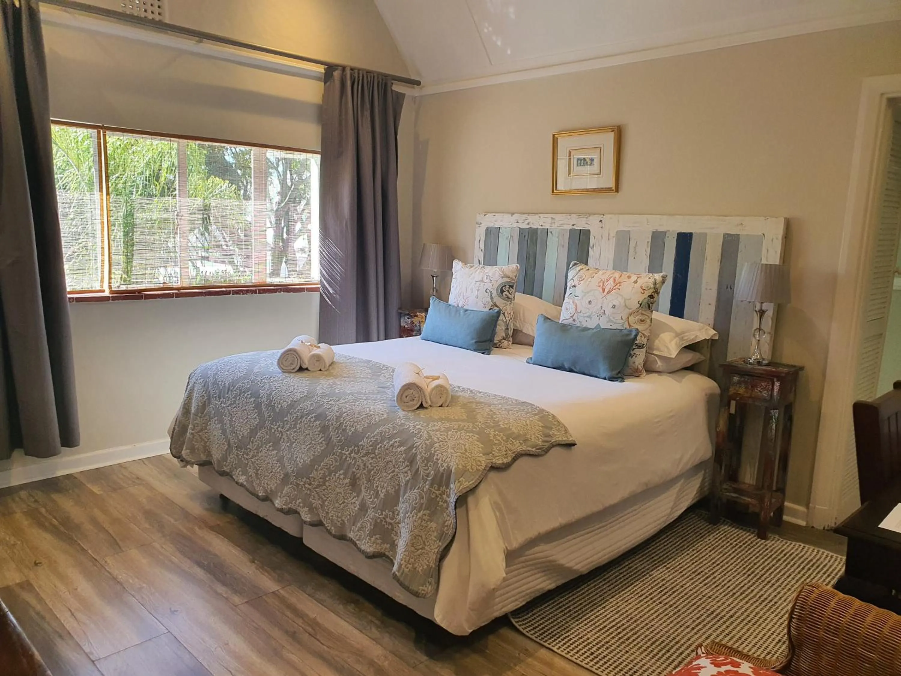 Bed in Wild Olive Guest House & Villa